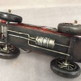 Model reproduction old car bugatti 1920 tin metal