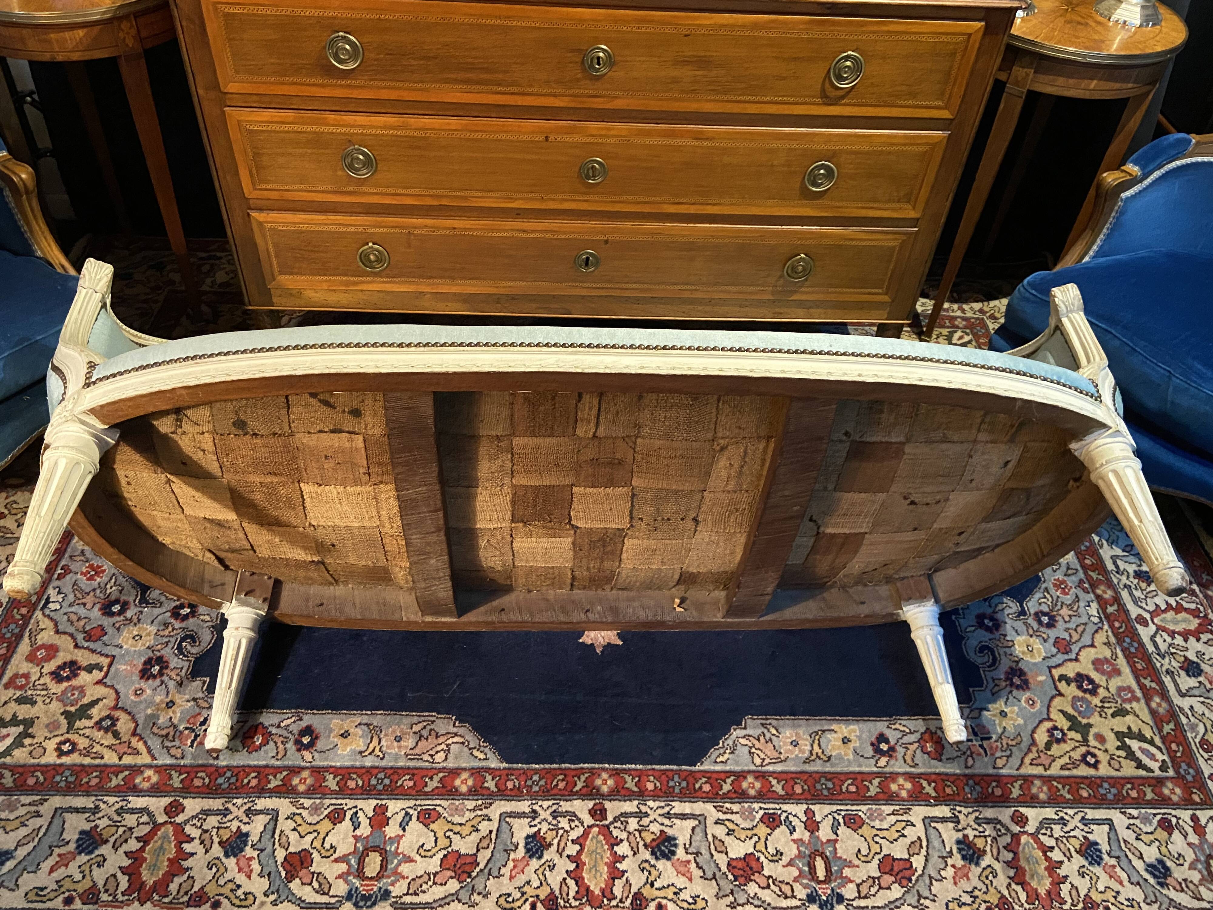 Louis XVI basket sofa from the 18th century