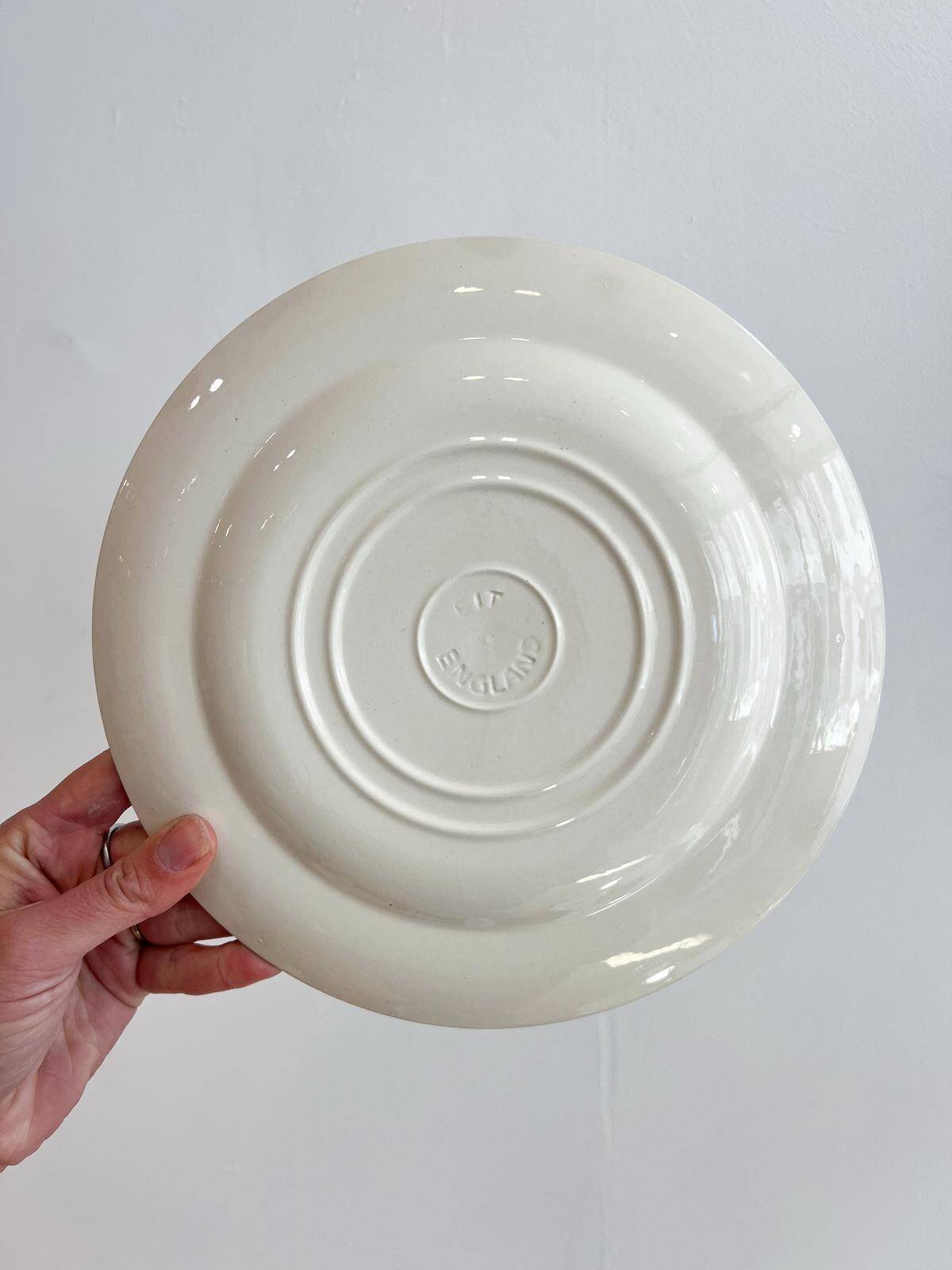 3 English dinner plates