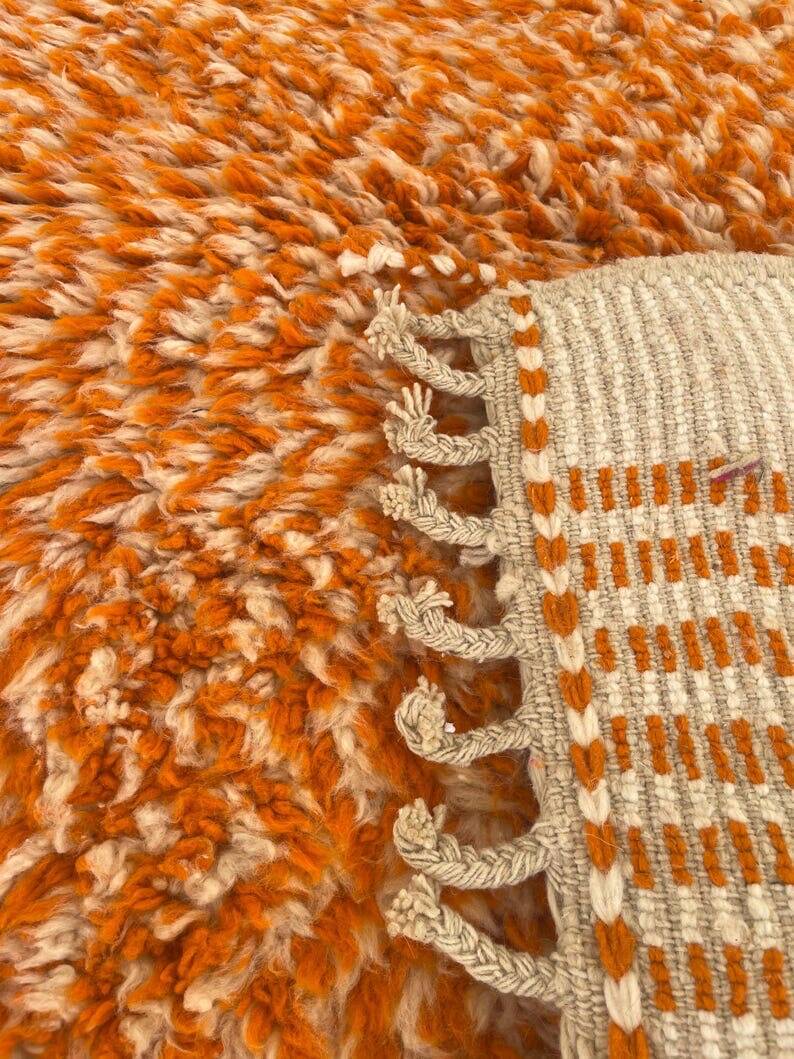Handmade pure wool rug, size 2/3 m.