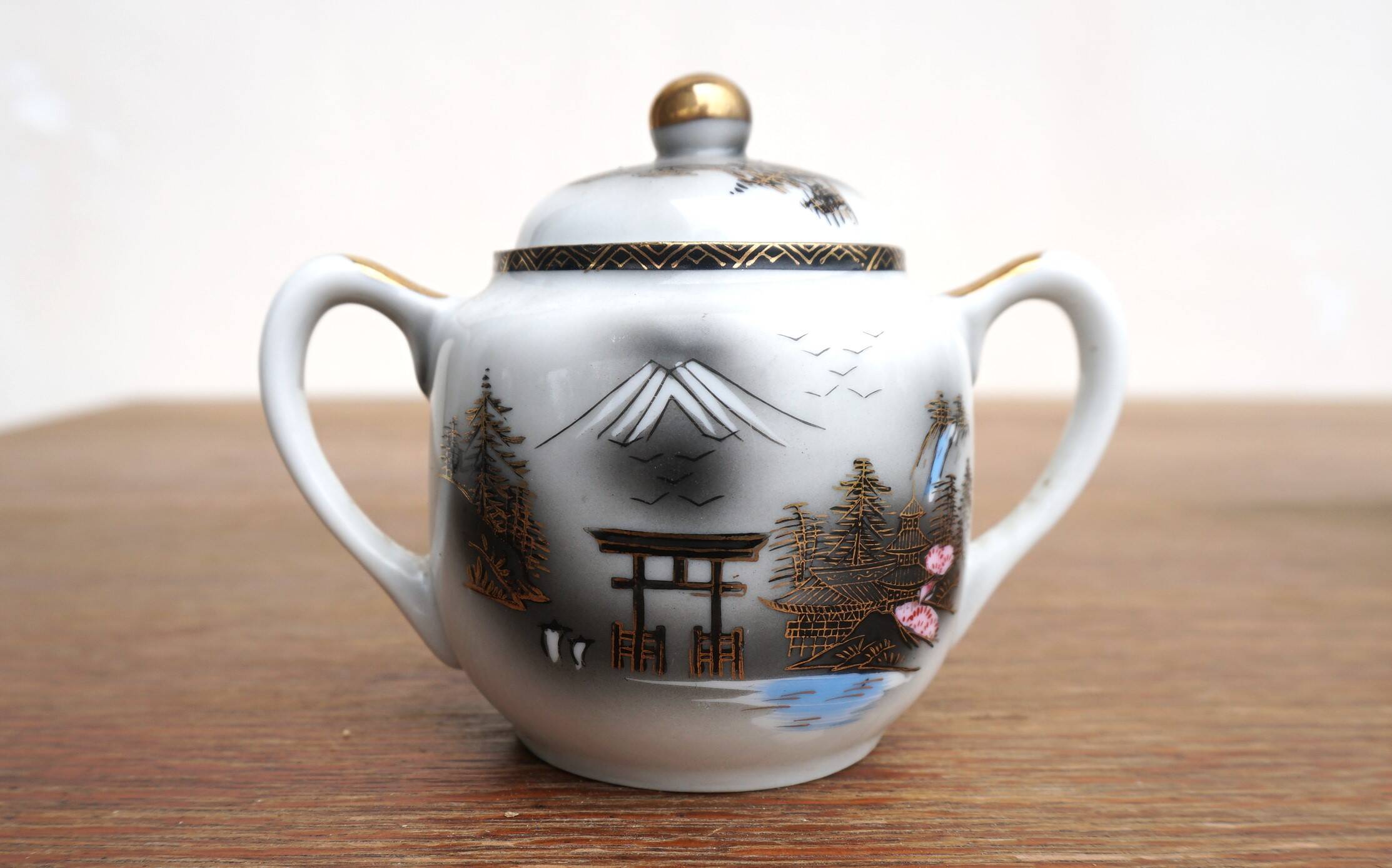 Porcelain tea set soko china temple decor