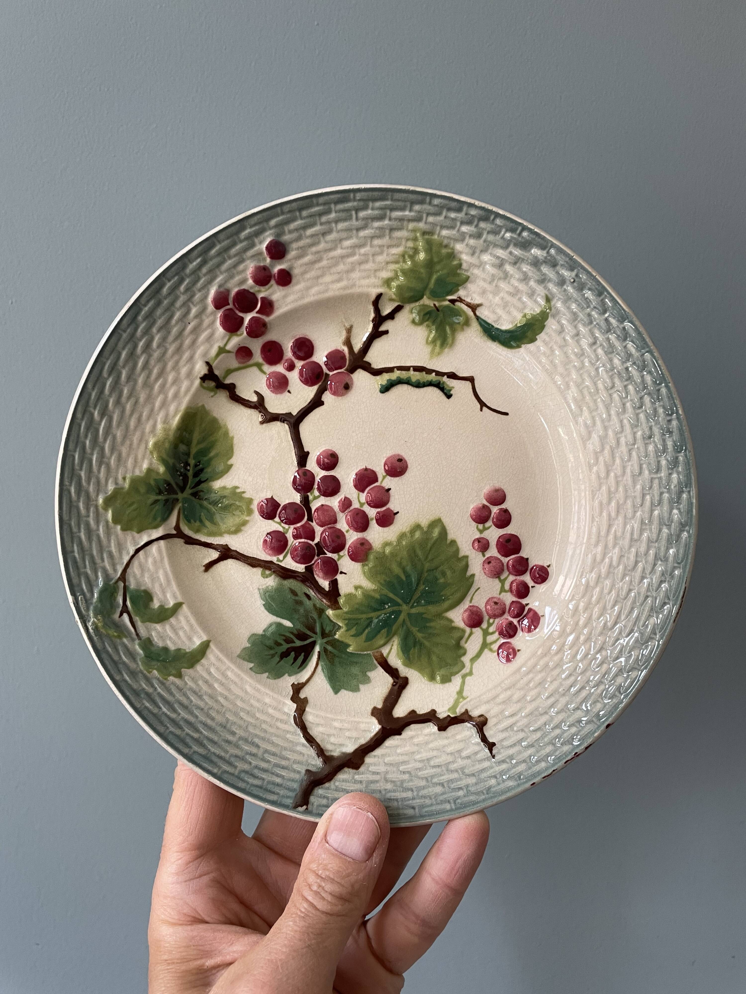 Set of 4 dessert plates in slurry St Amand Hamage