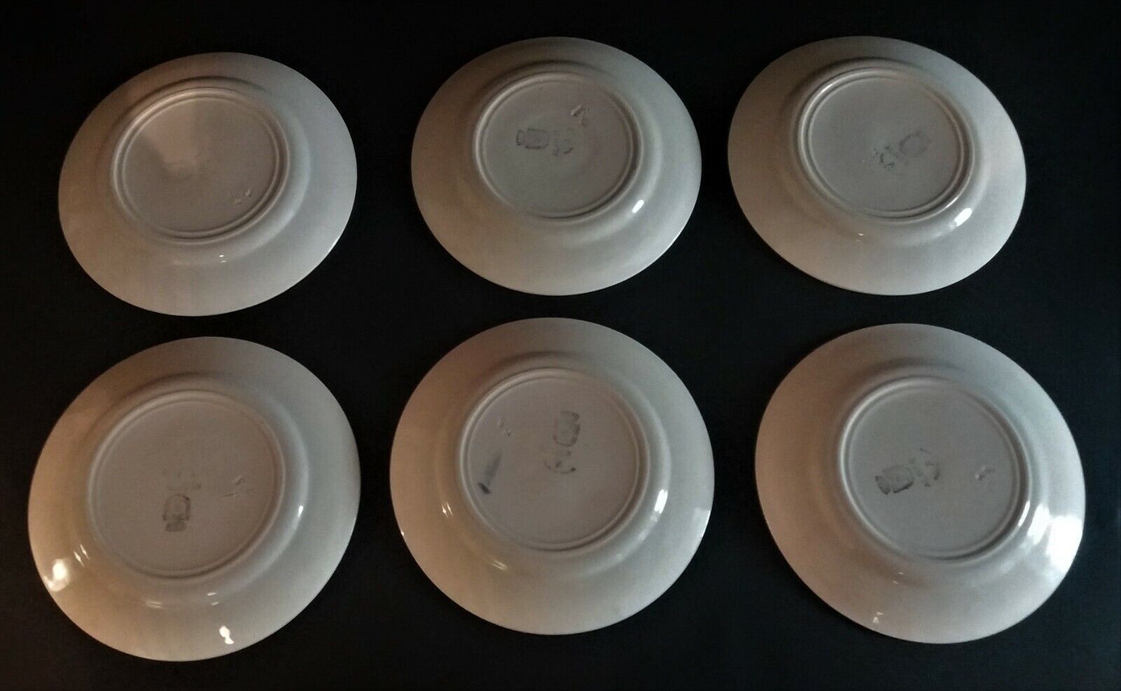 Série de six assiettes plates en faïence Pexonne modèle Alger