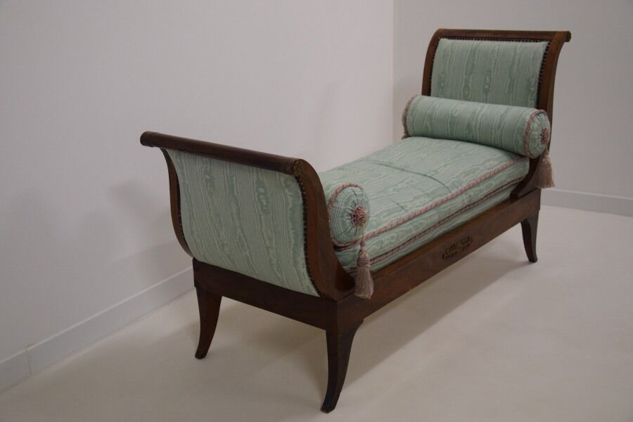 Empire-style gondola bench 19th