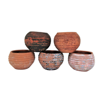 Five pots terracotta patina vintage