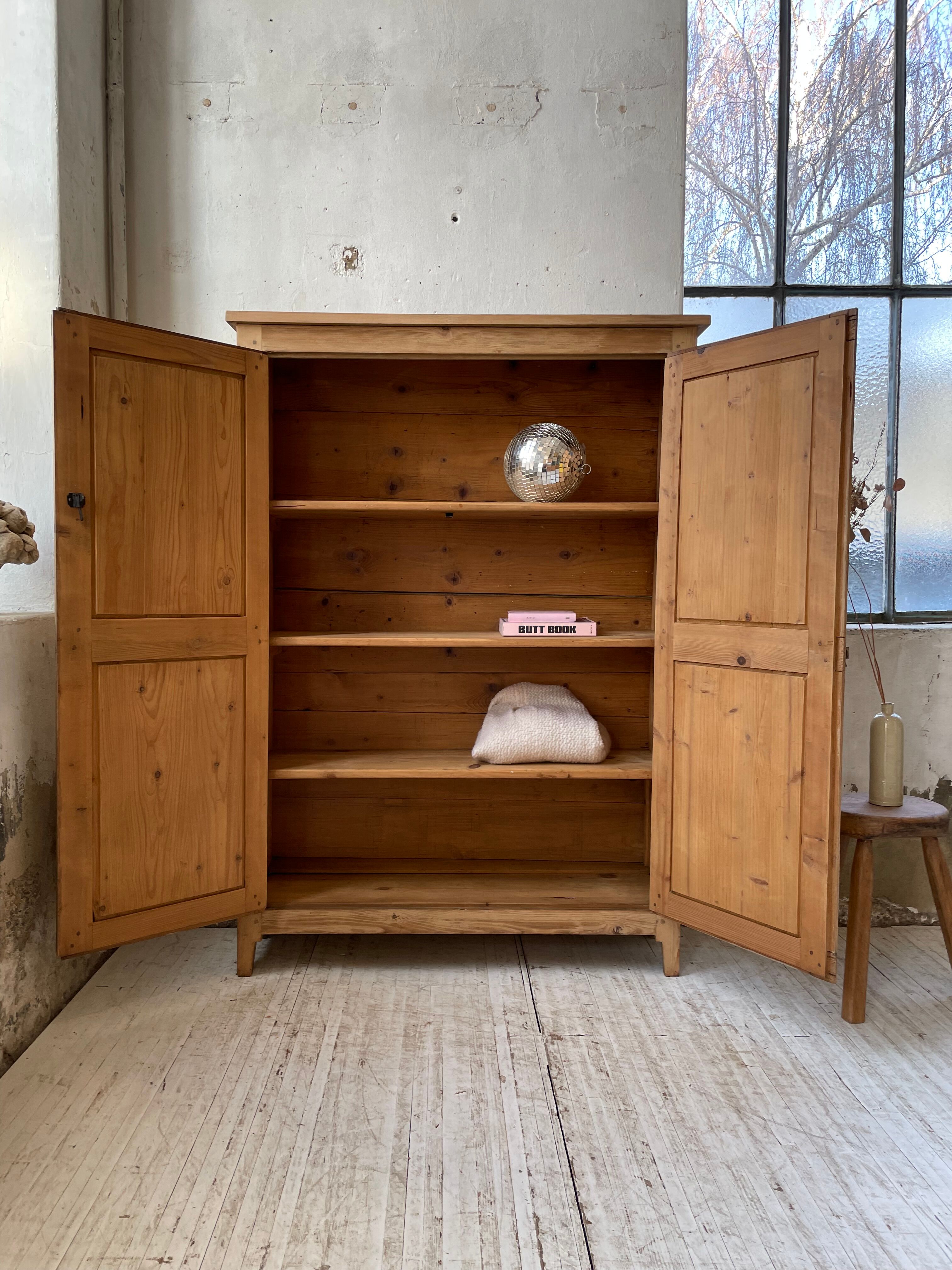 Wooden cabinet cuttery