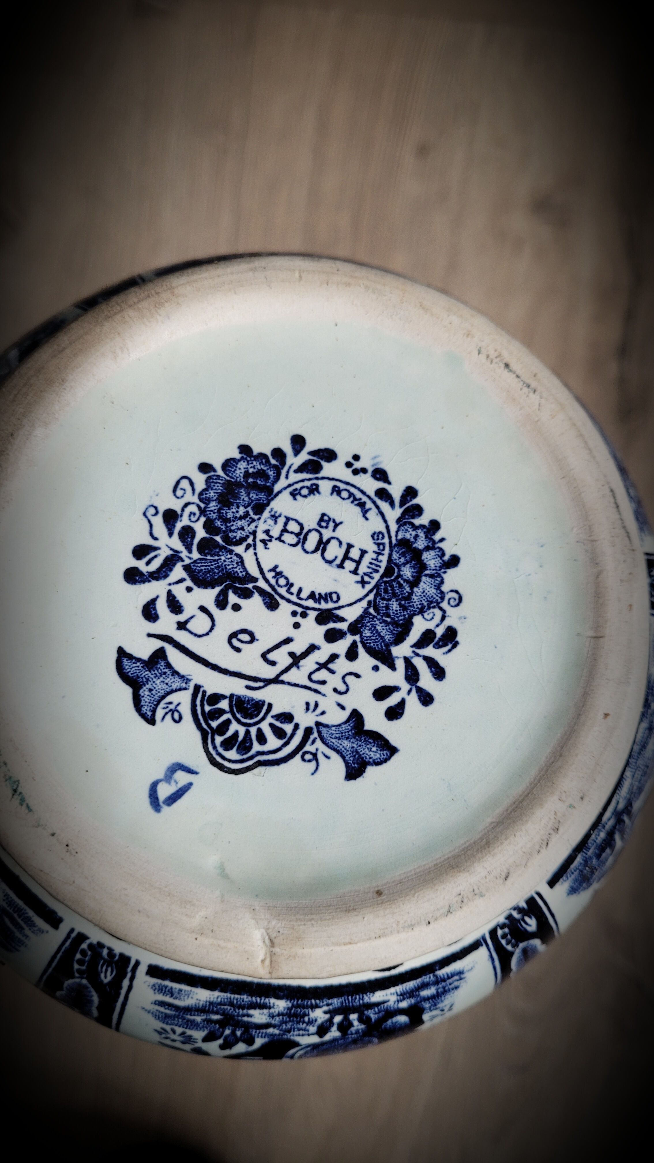 Ceramic vase Delft Boch 41