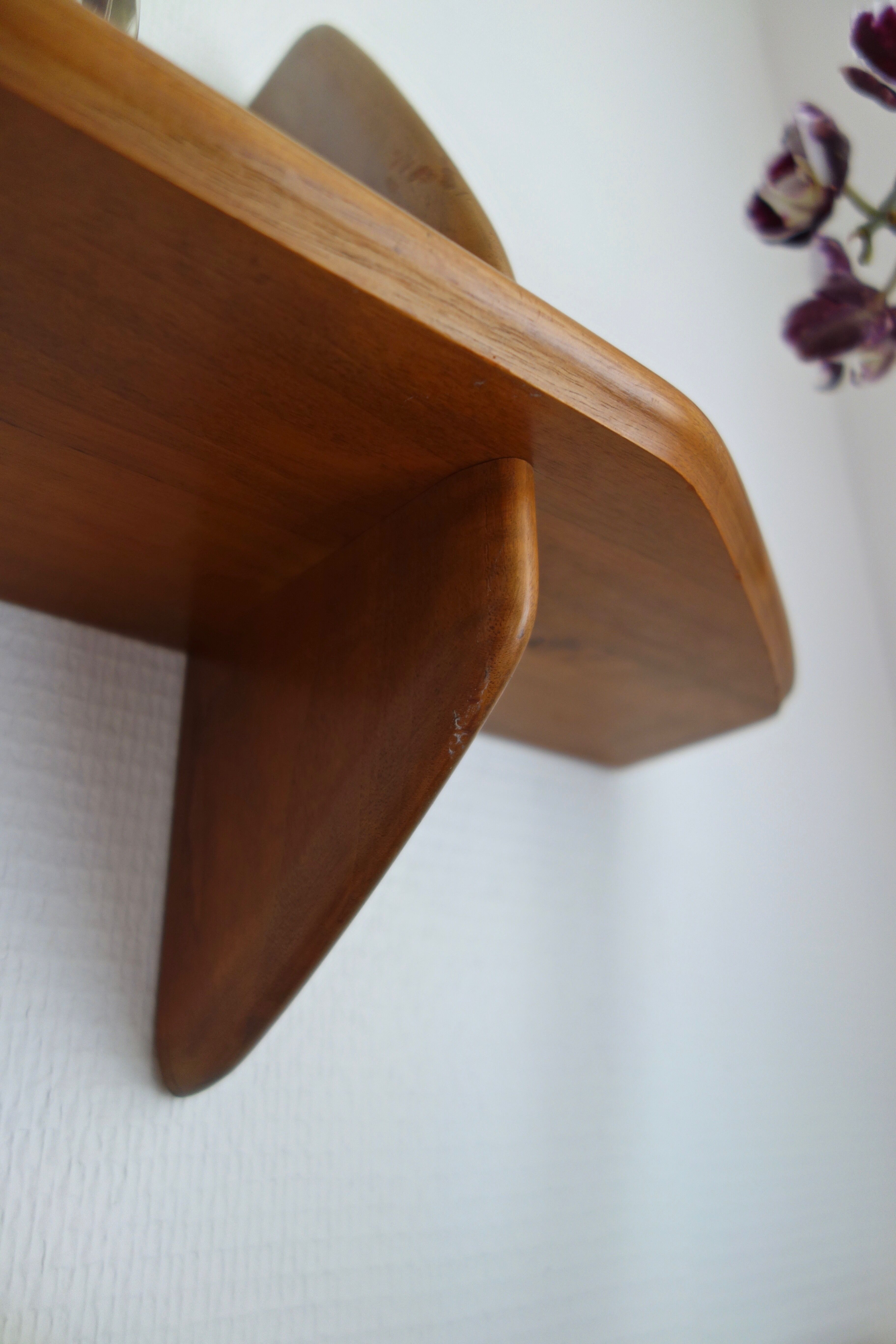 Wall shelf of the 1960s