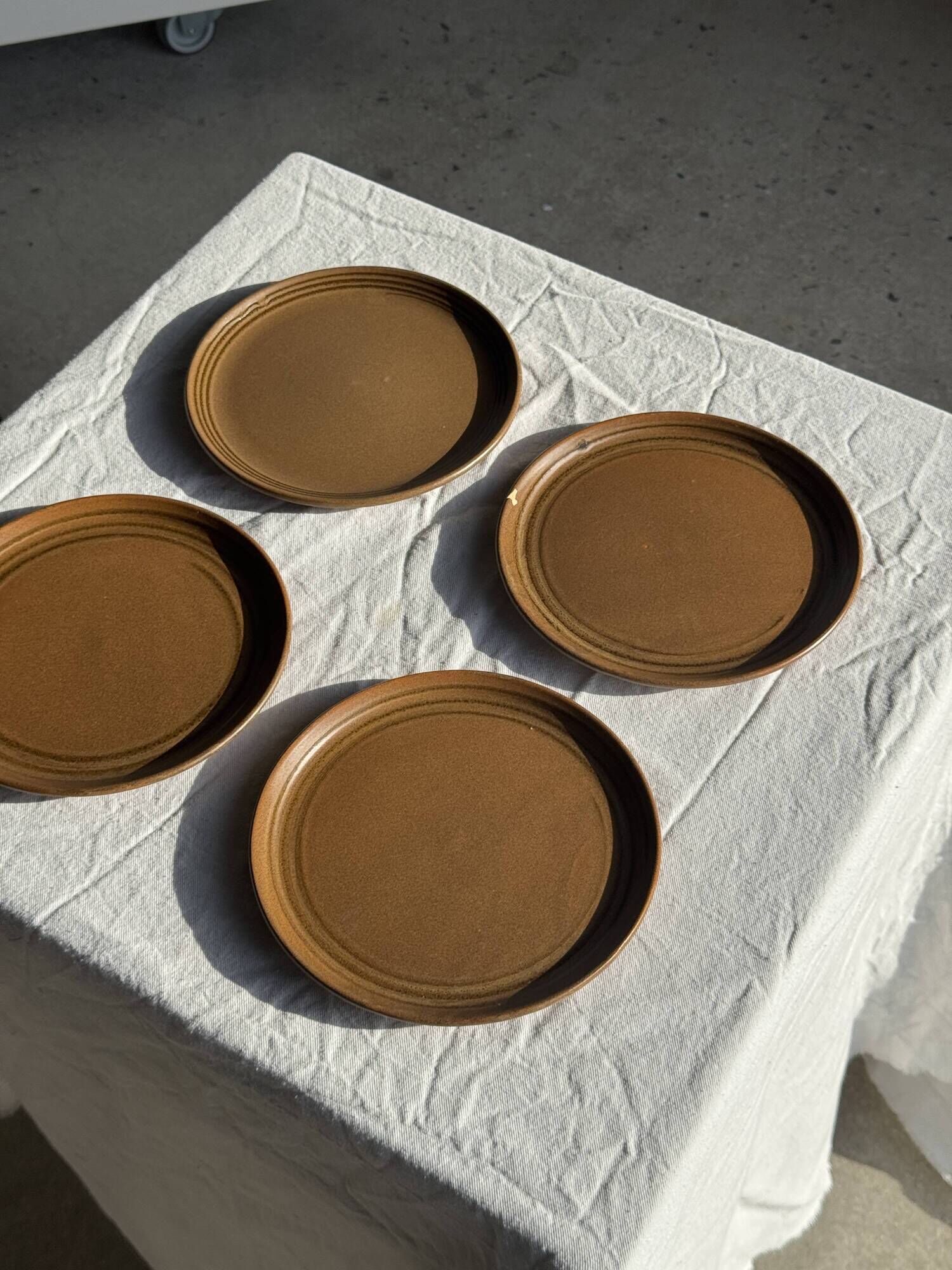 Lot de 4 assiettes à dessert brunes Sarreguemines Modèle Savoie D19.5
