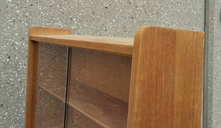 DISPLAY CASE LIBRARY