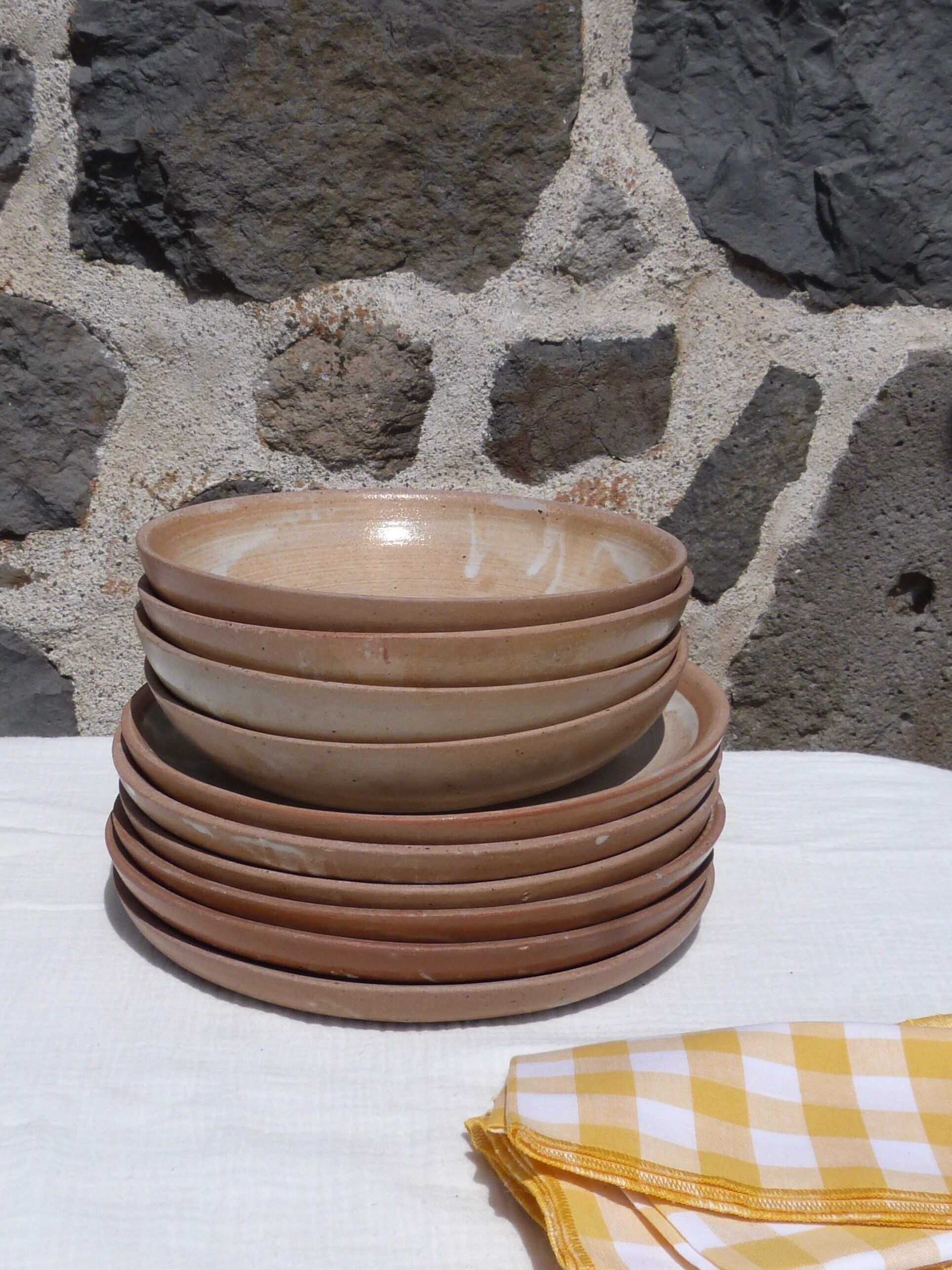 Set of 4 hollow sandstone plates