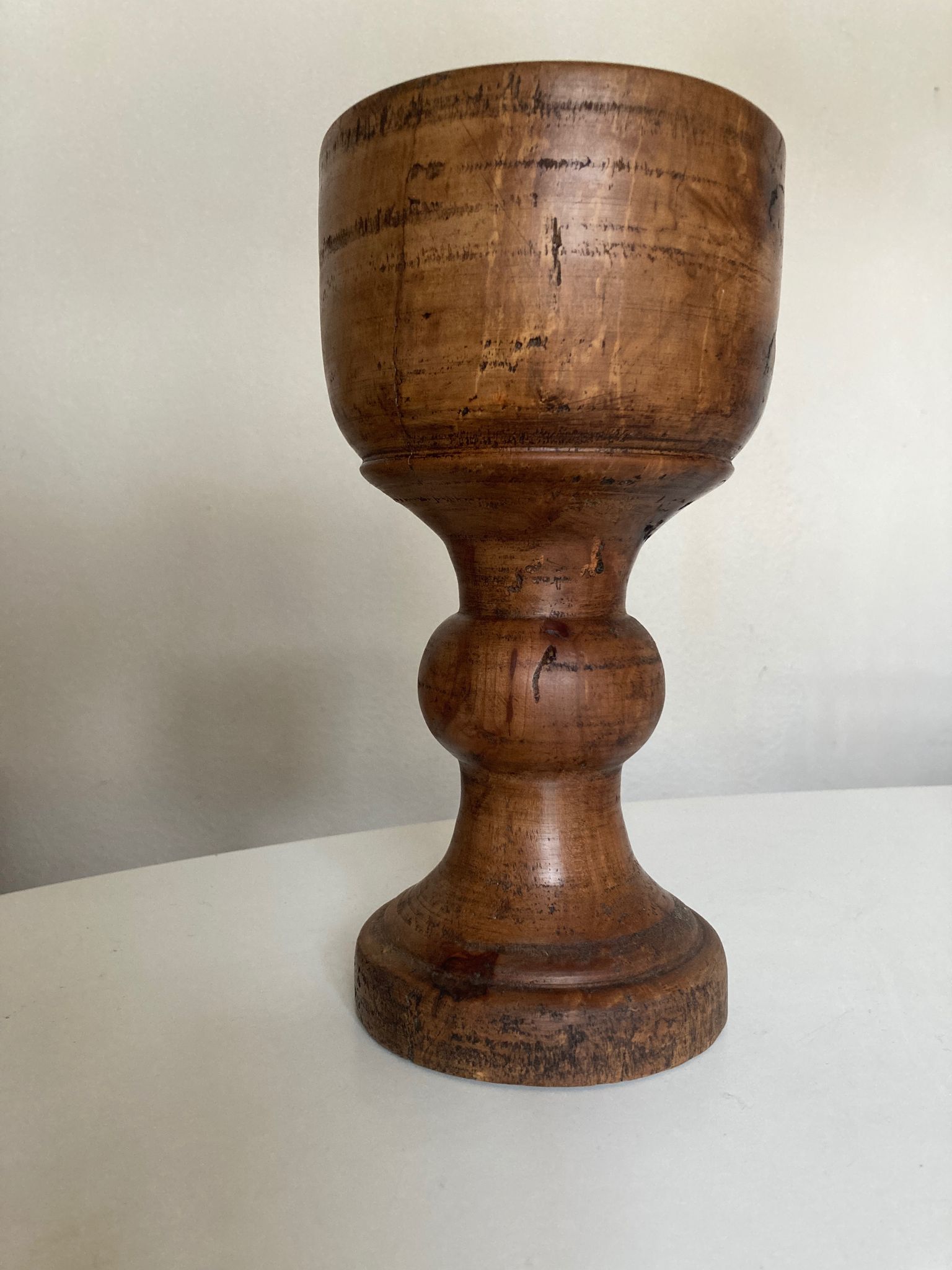 Pot cover 19th neo classic solid wood turned H24cm