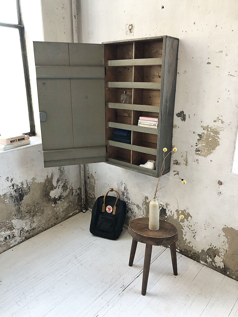 Wall craft furniture