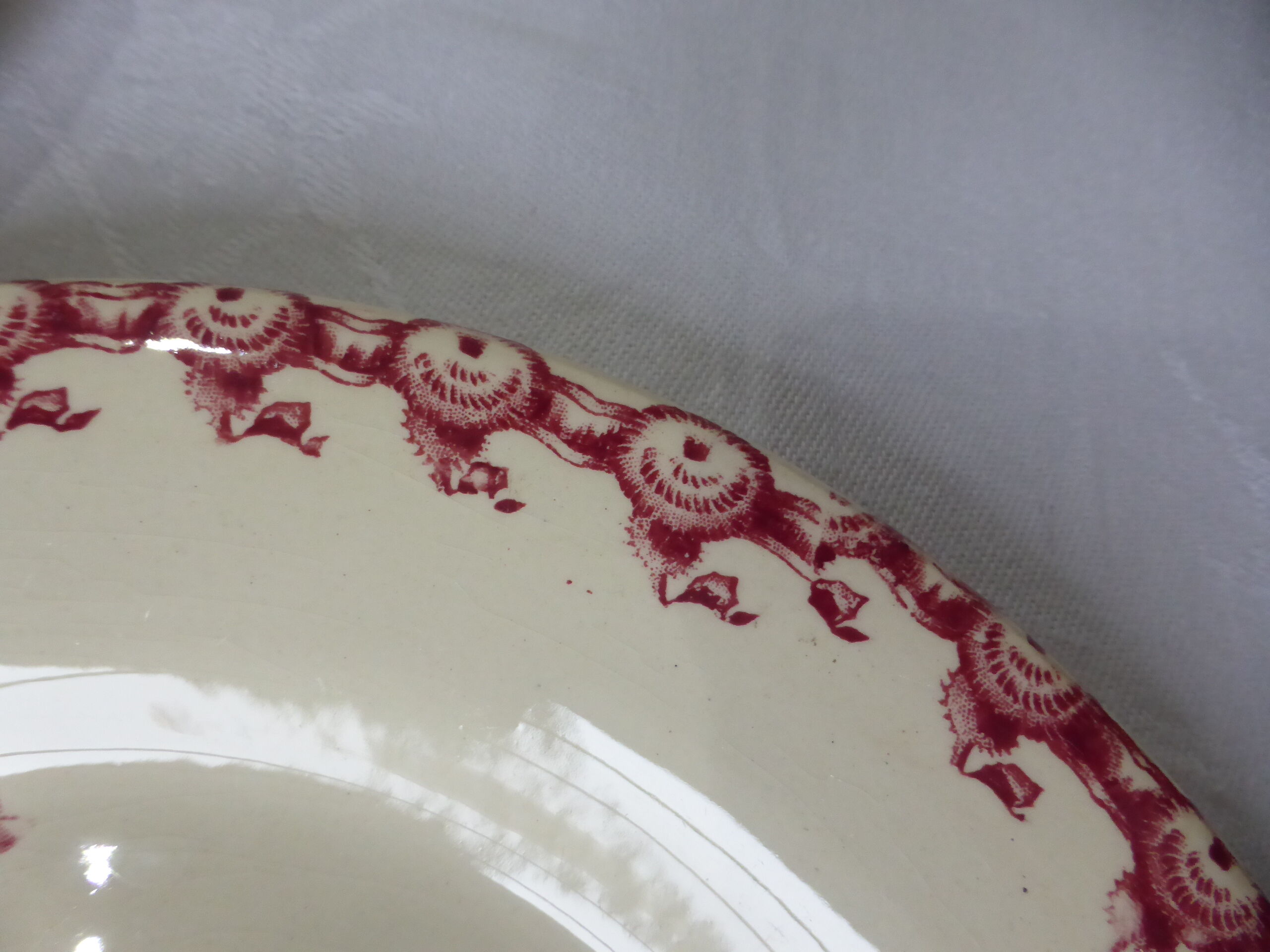 3 flat plates of Gien model Thistles 211215