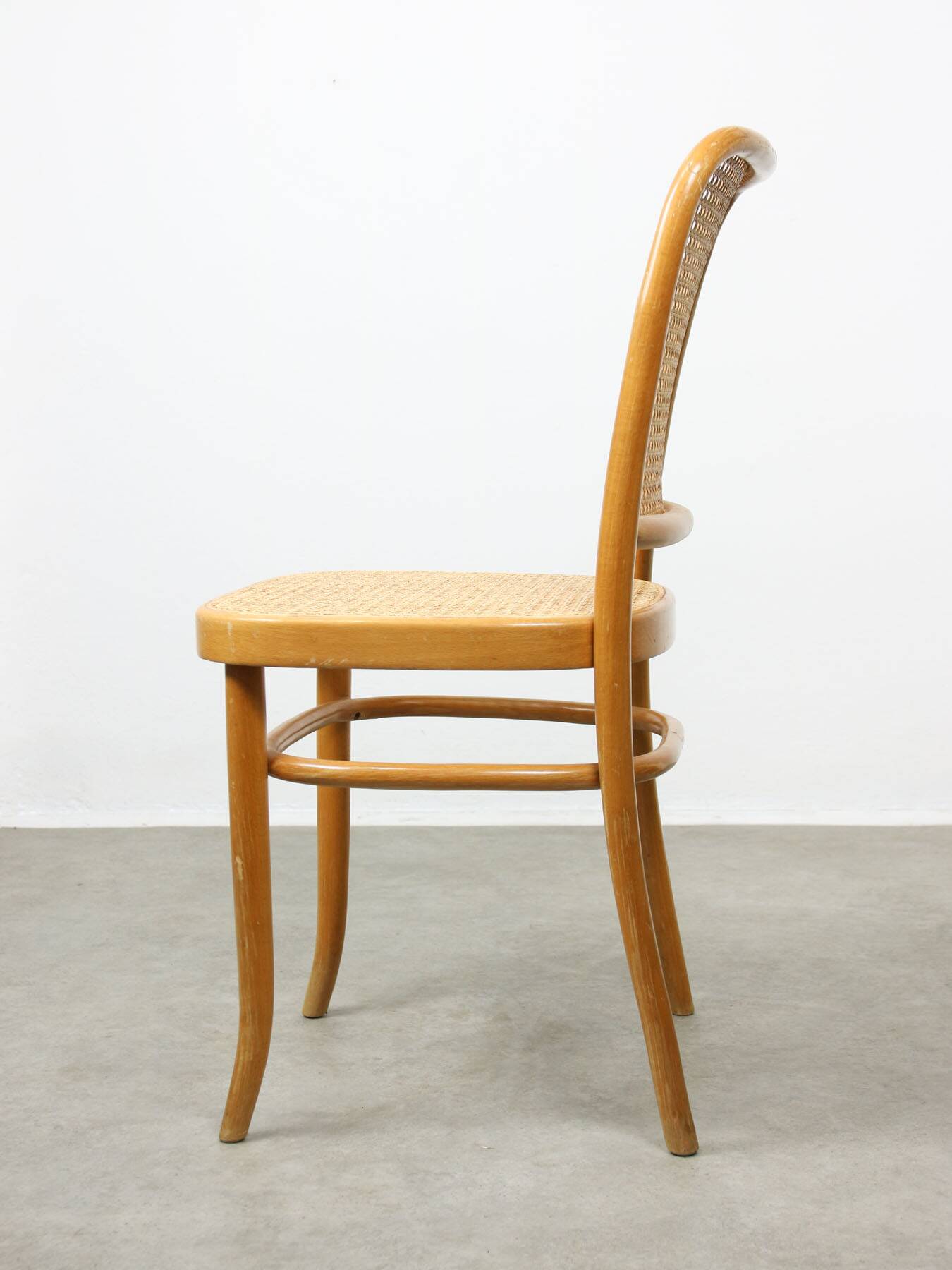 Paire de chaises vintage n°811 en bois courbé