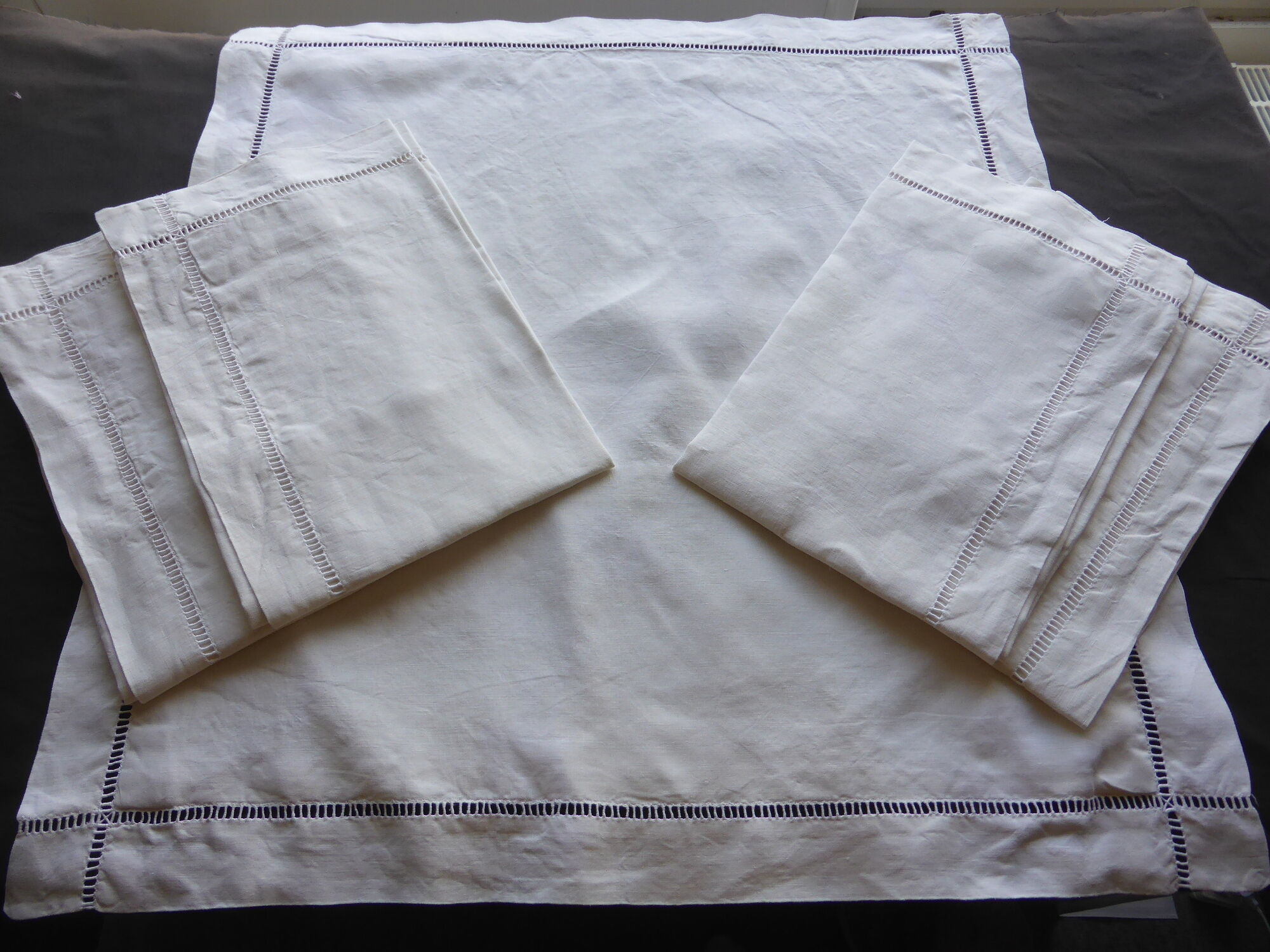 5 Antique pillowcases in embroidered linen days scale-59x61cm
