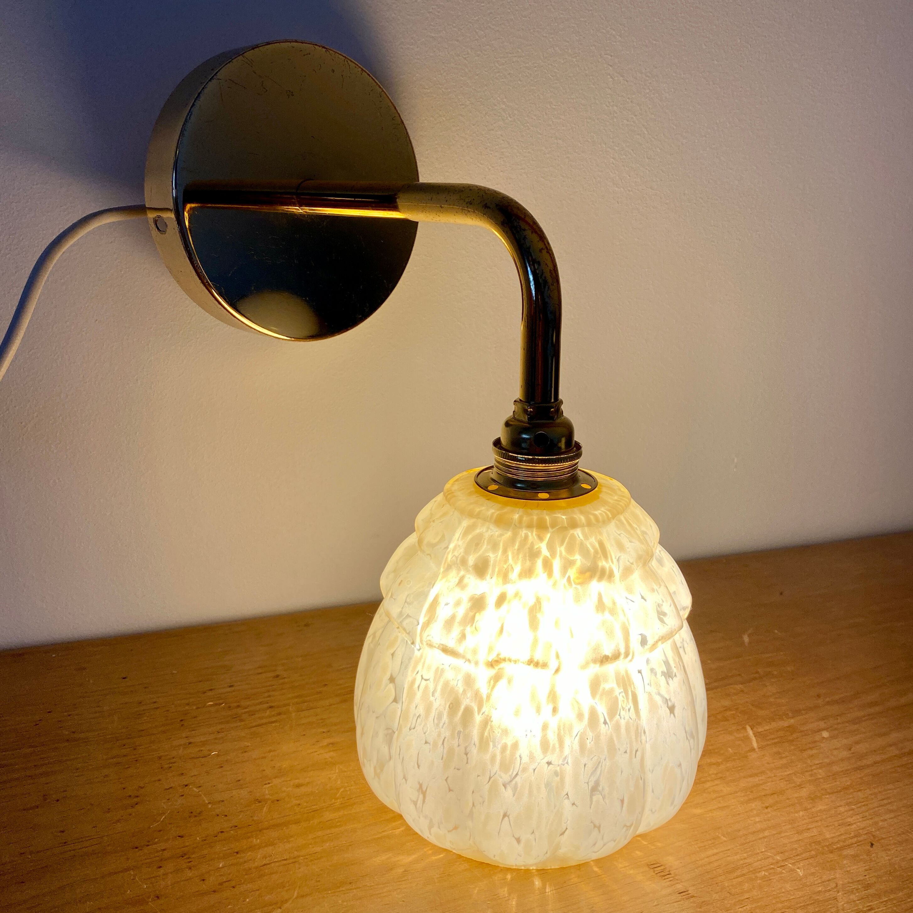 Vintage tulip wall lamp in yellow Clichy glass