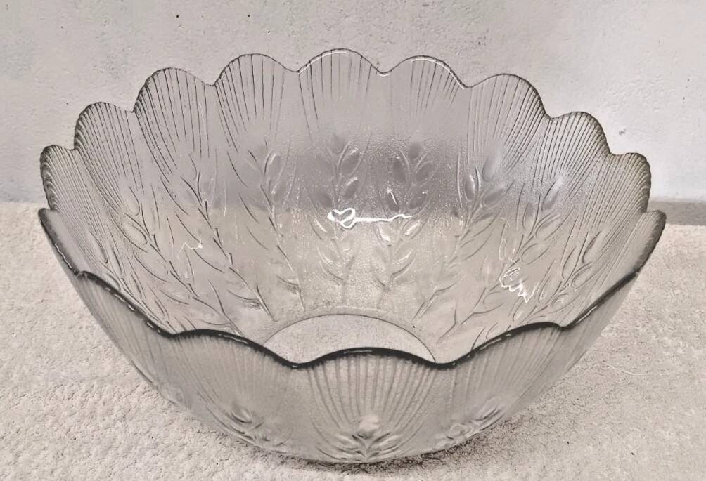 Vintage 1950s Large Glass Salad Bowl