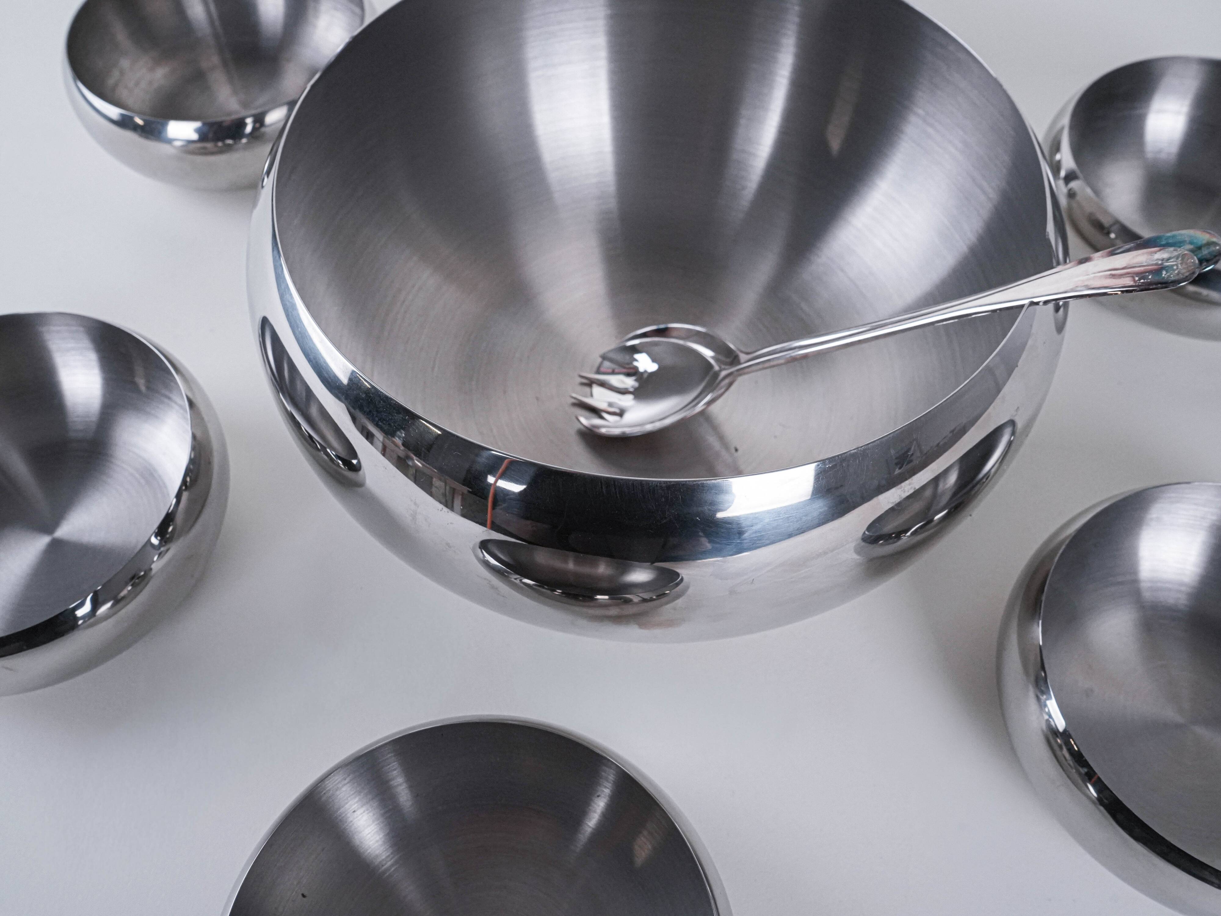 Set of stainless steel bowls, Italian design, 1980s, made in Italy