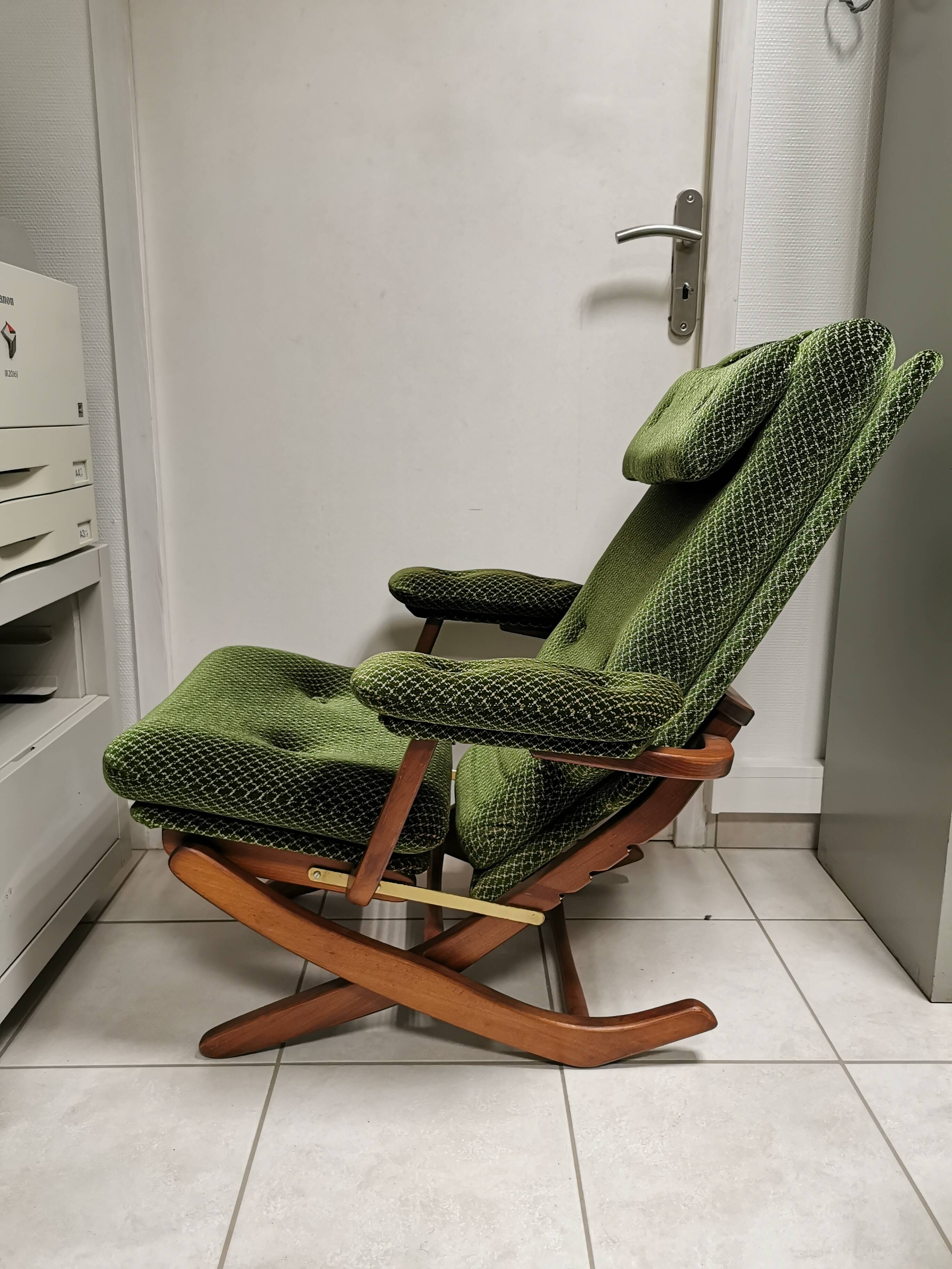 Vintage scandinavian style relax armchair + footrest adjustable tilt