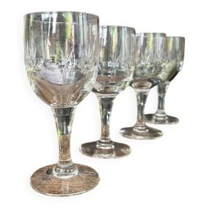 Verres à pied en cristal