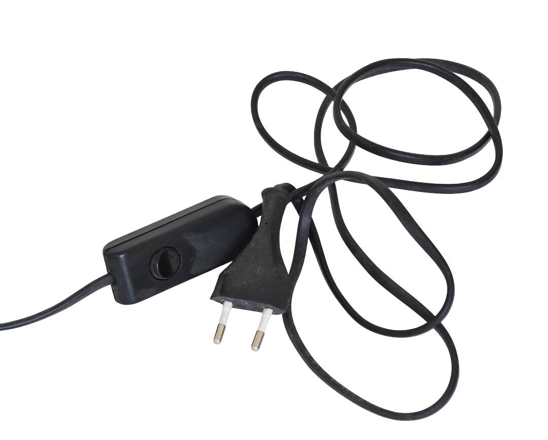 Gilded bronze bouillotte lamp in Louis XVI style