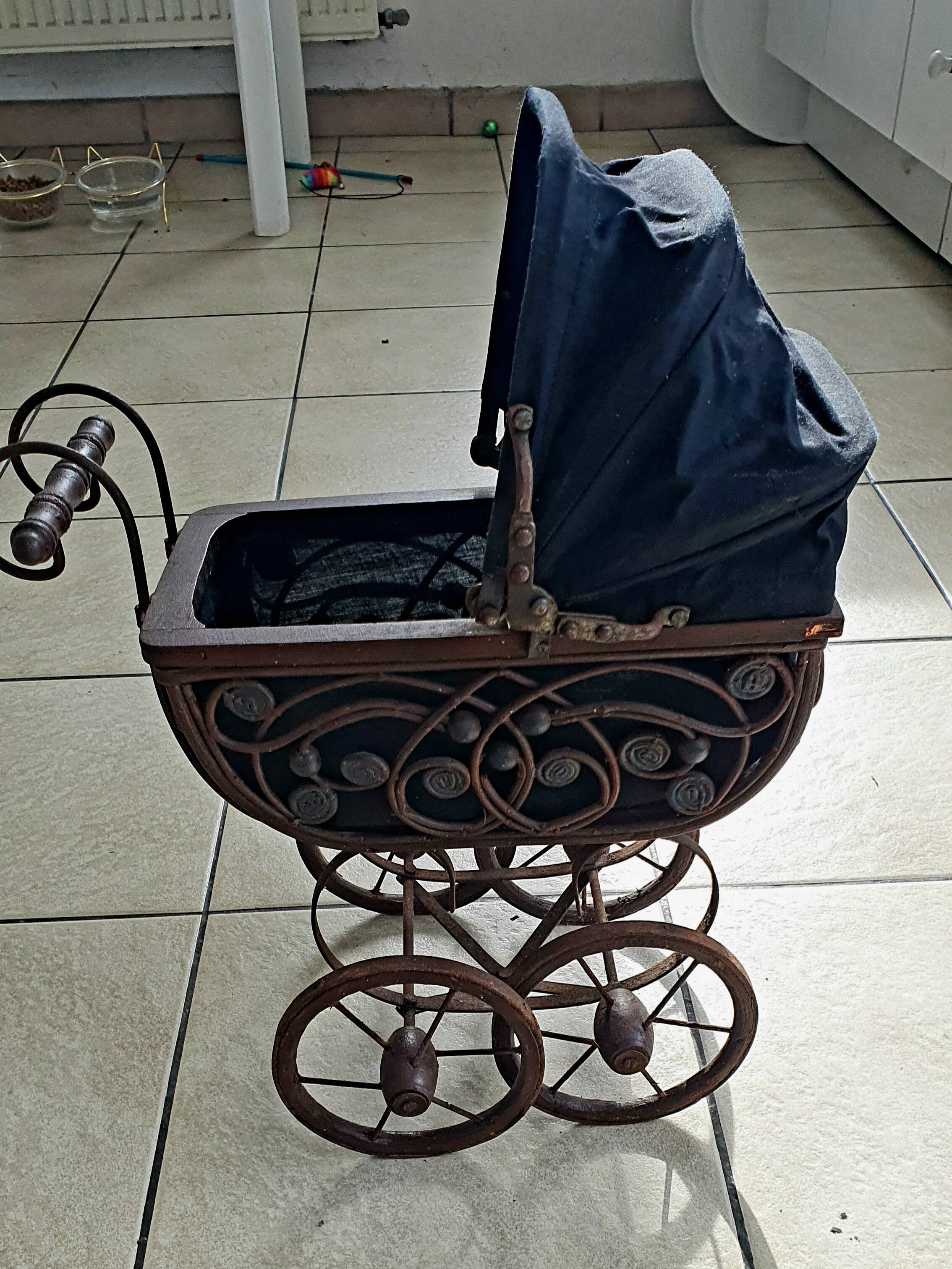 Pram for doll