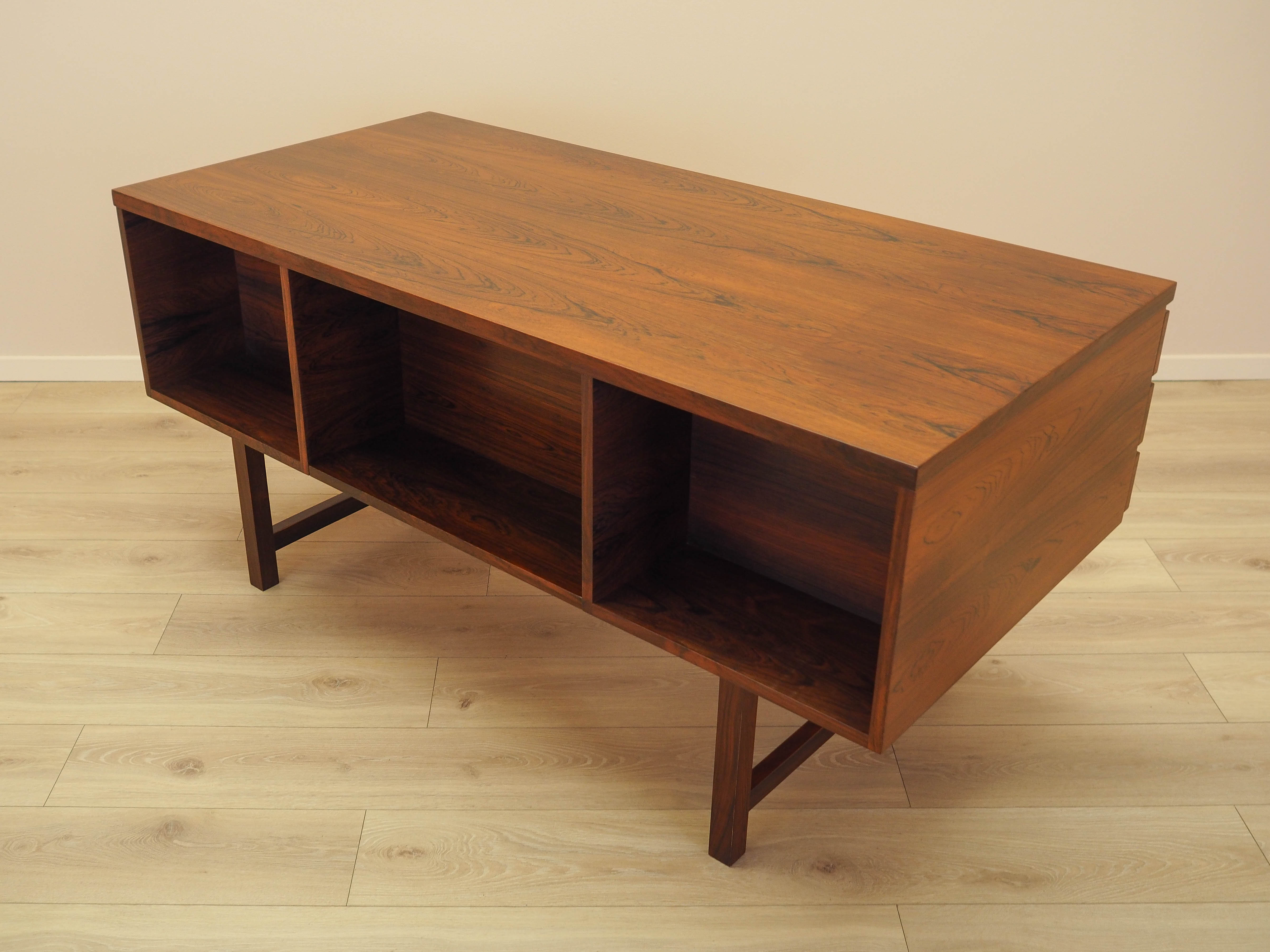 Rosewood desk, Danish design, 1970s, manufacturer: Eigil Petersens Møbelfab