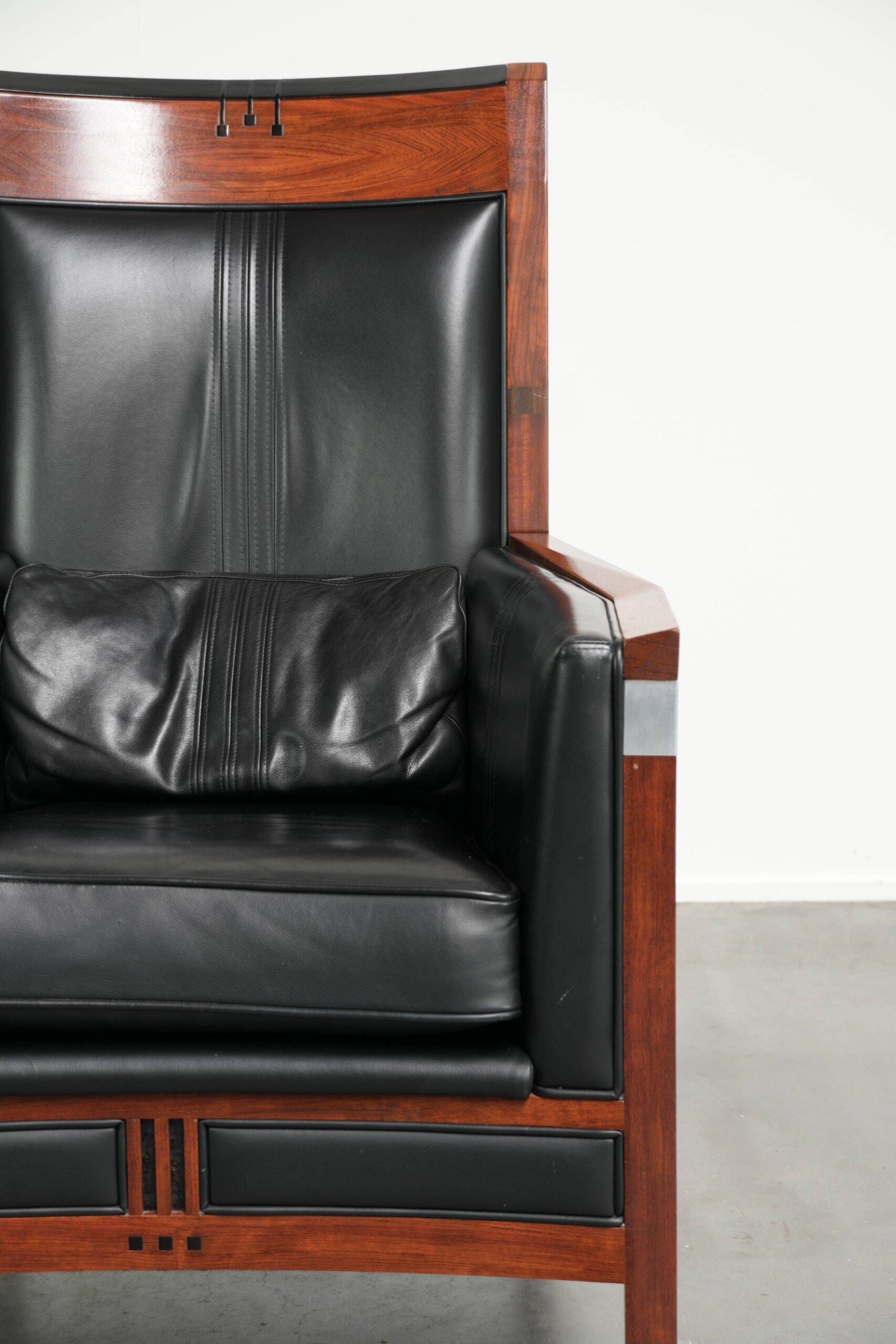 Cow leather Art Deco design armchair with a timeless look