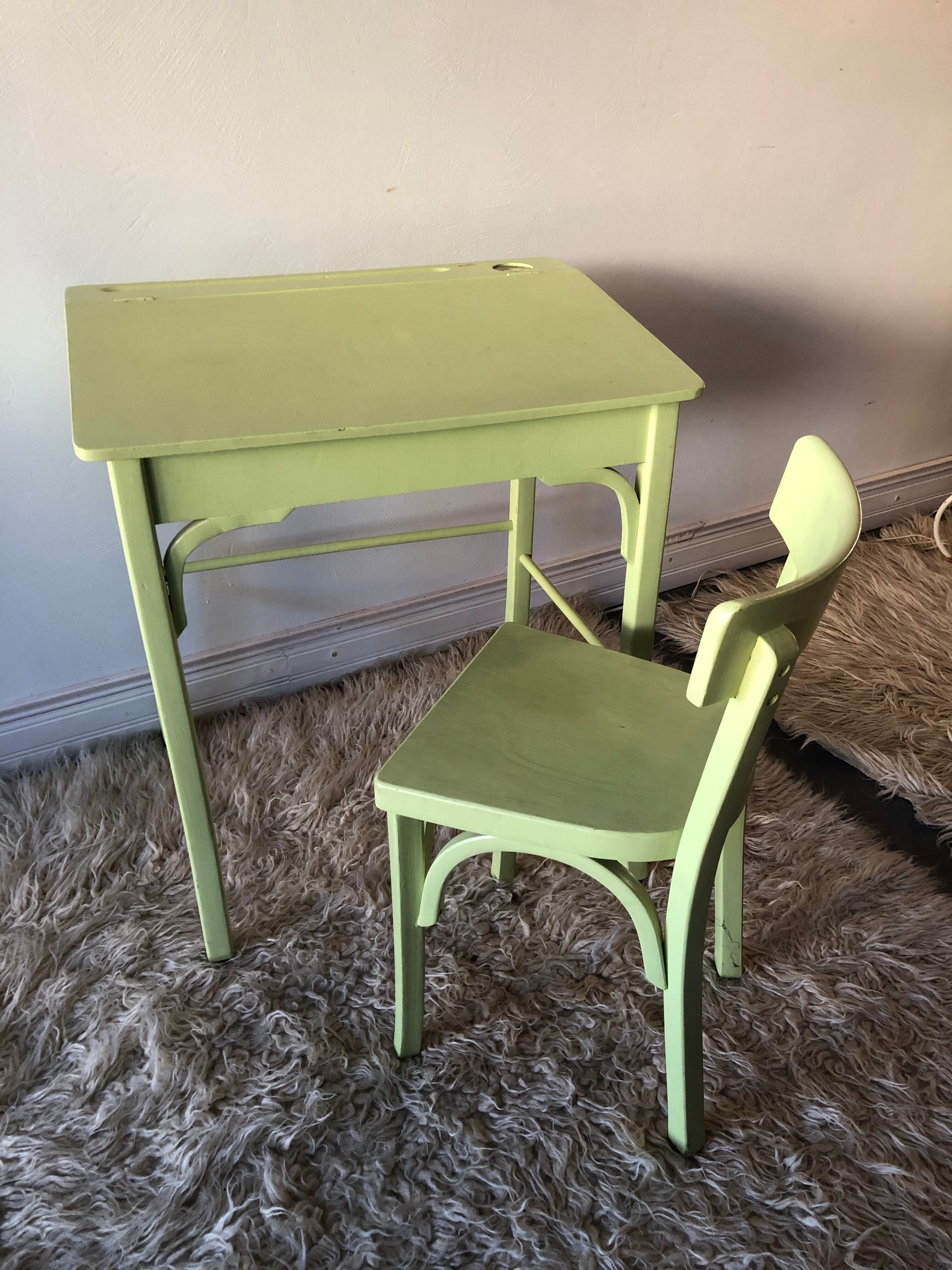 Bureau vintage et sa chaise assortie