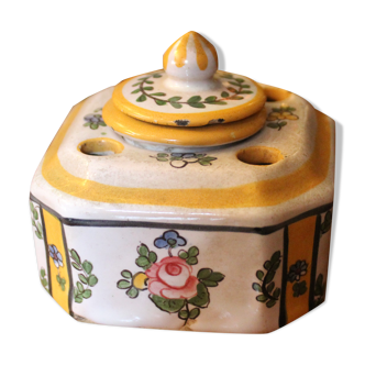 Ink in earthenware