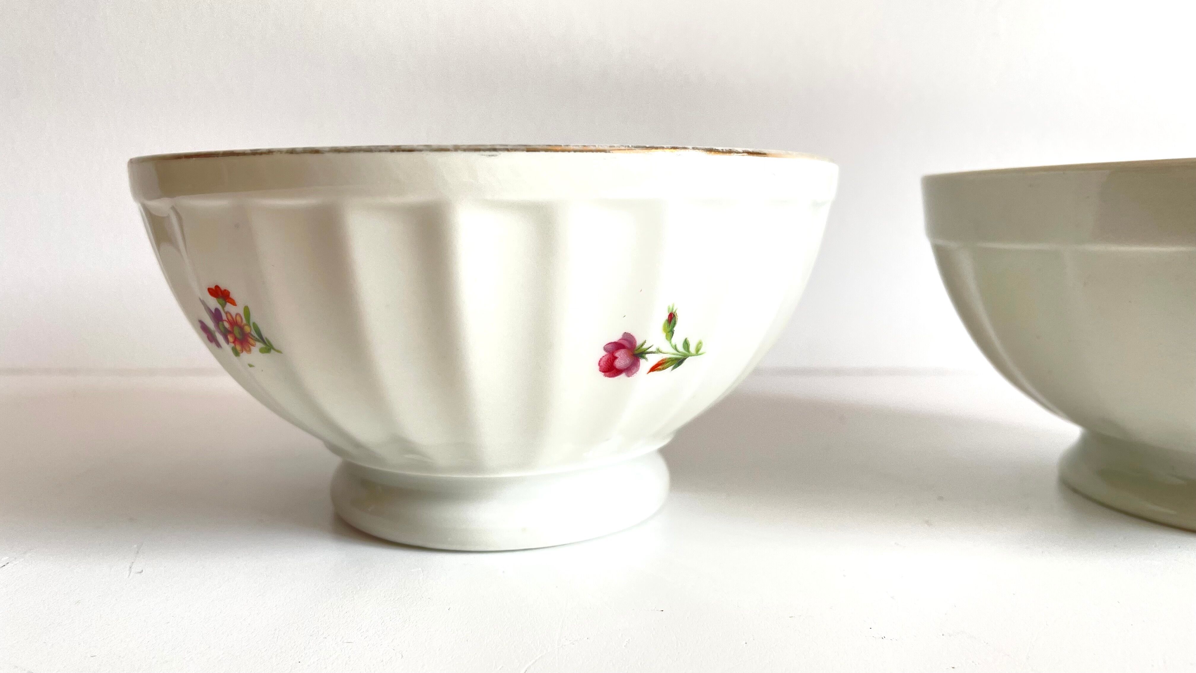 3 porcelain bowls of flowered limoges