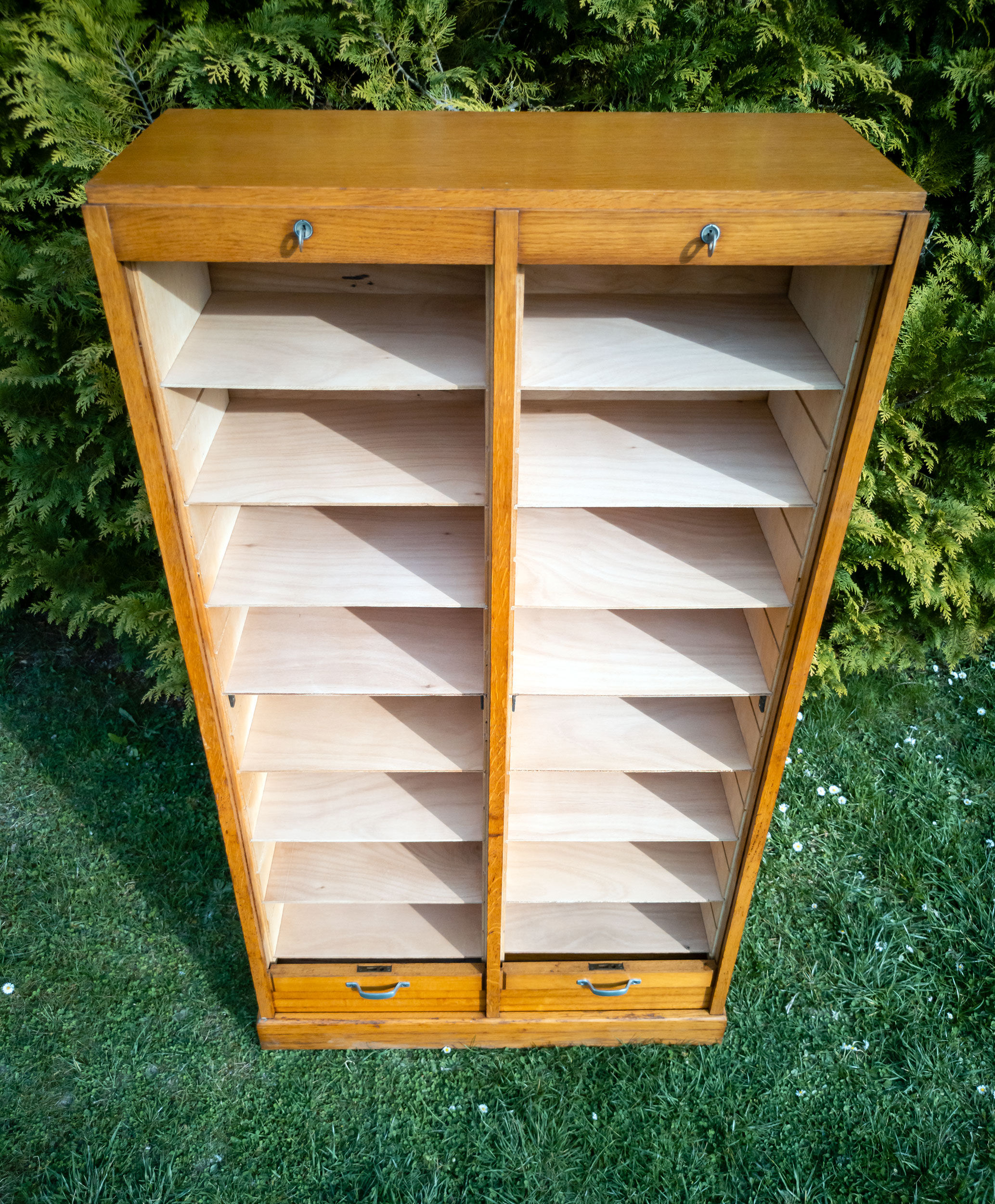 double curtain binder, year 50, light oak
