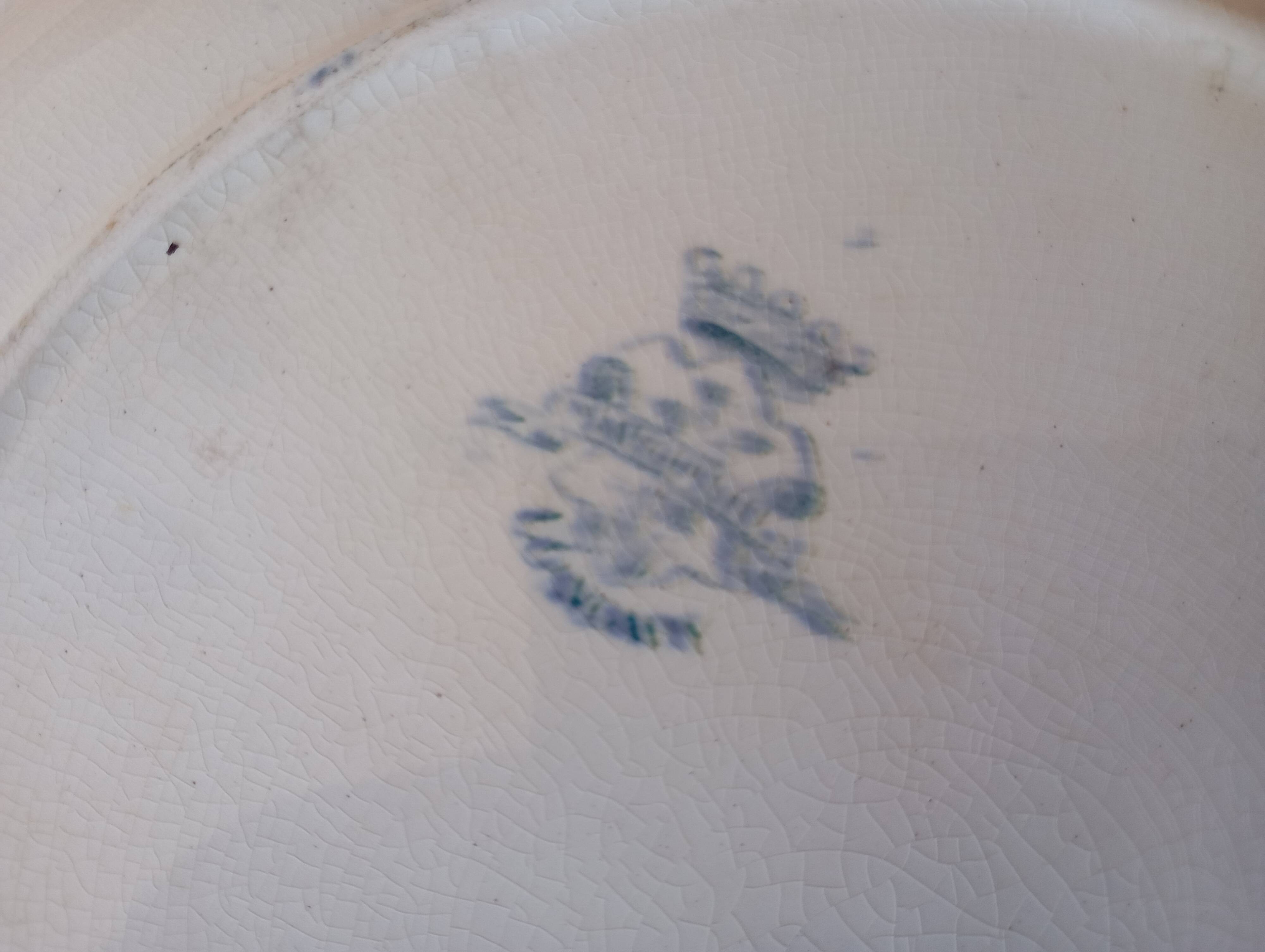 Ironstone cake dish Longwy "Daisies"