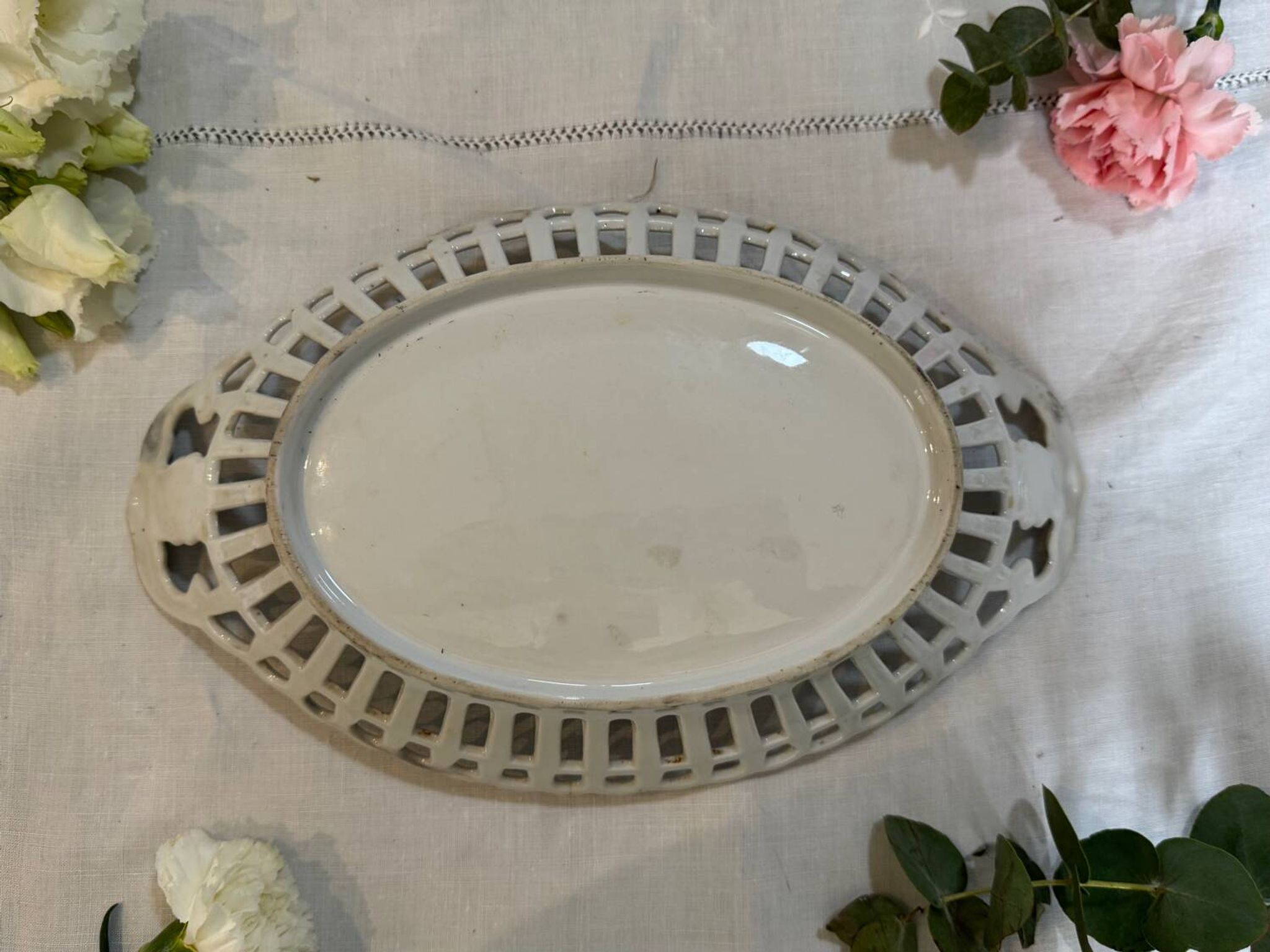 Corbeille porcelaine ajourée