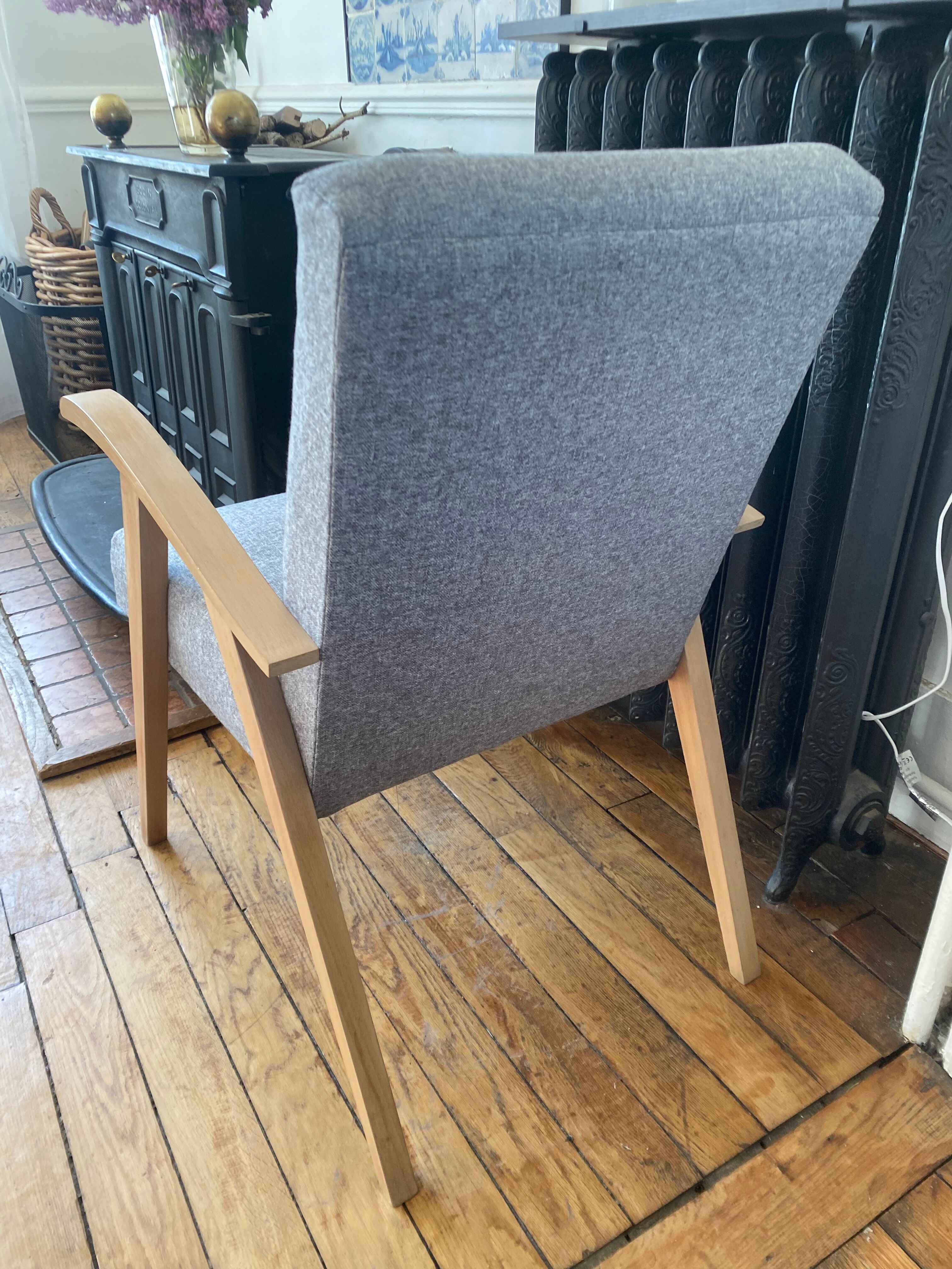 Scandinavian armchair compass feet 50