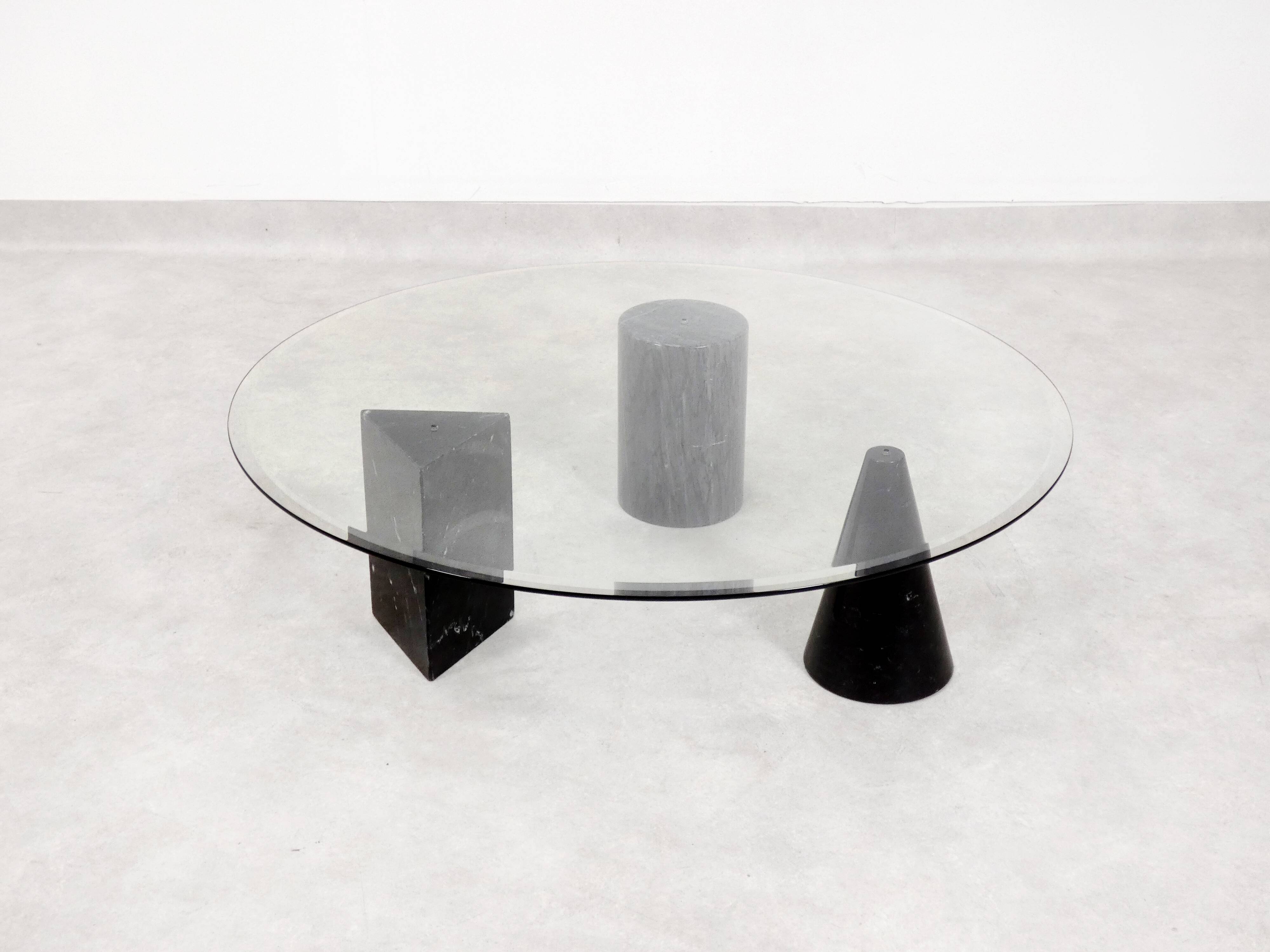 Table basse en marbre italien vintage