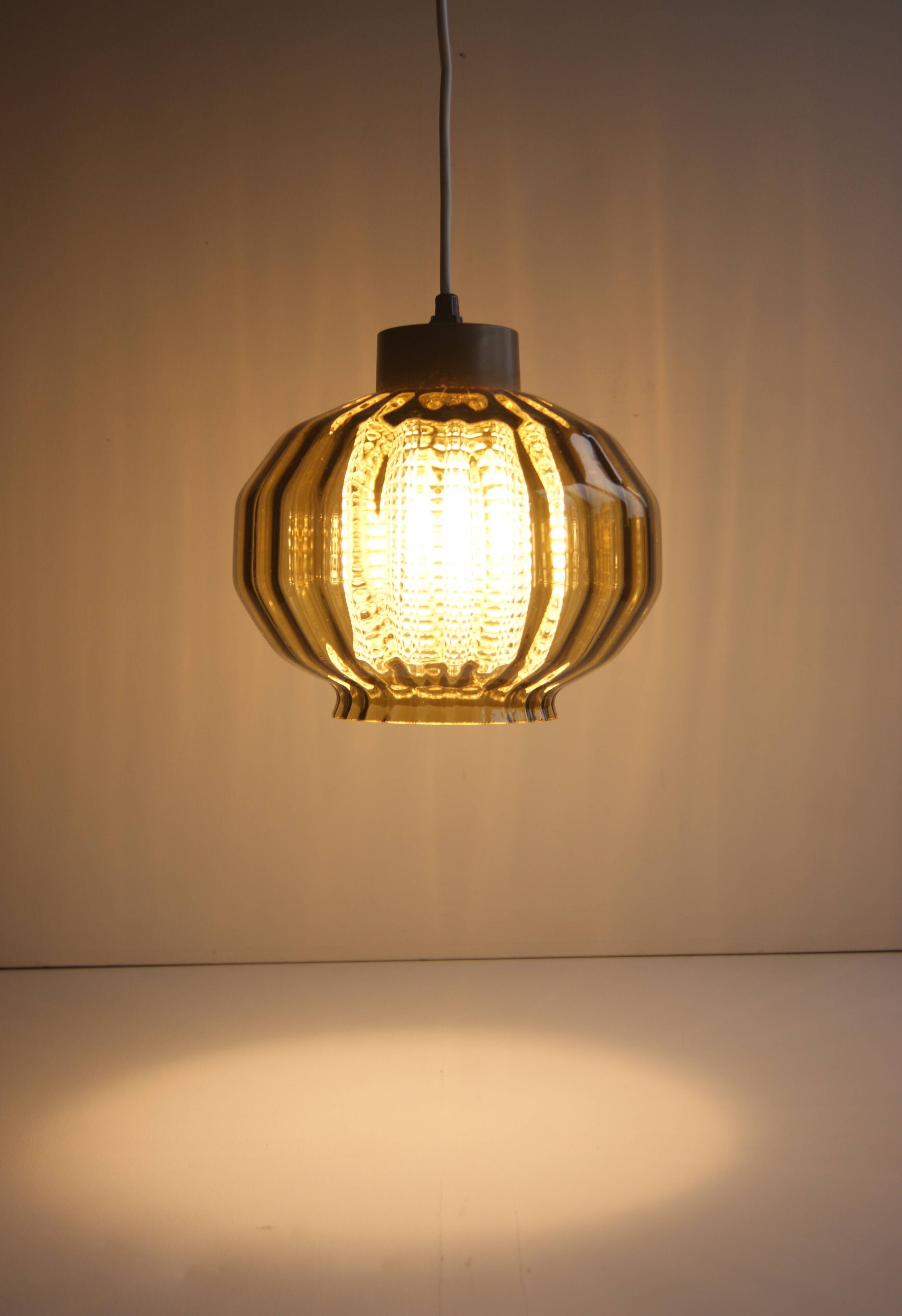 Vintage glass pendant in smoky green crystal with crystal cylinder  - design Carl Fagerlund Sweden