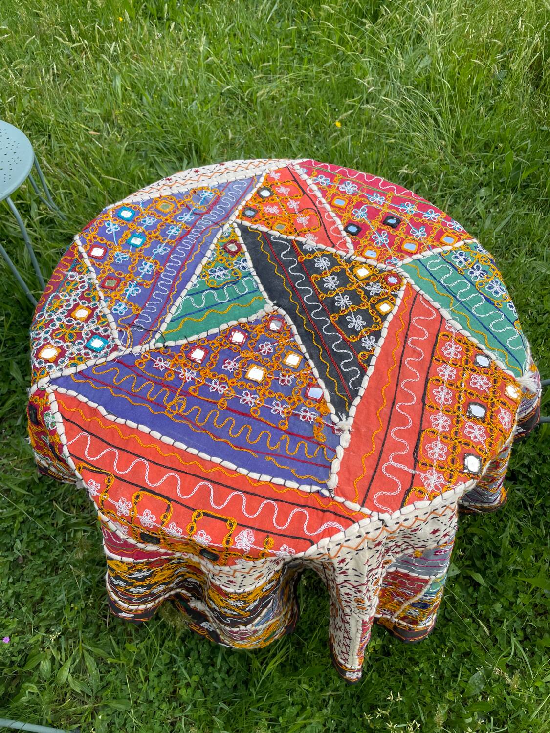 Oriental tablecloth with mirror and embroidery