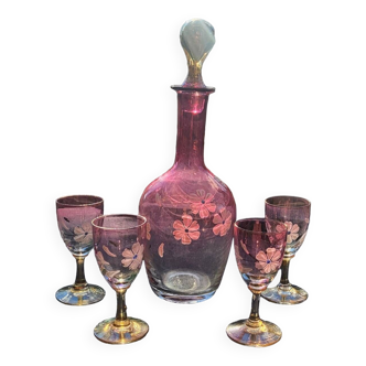 Enamelled pink liquor service