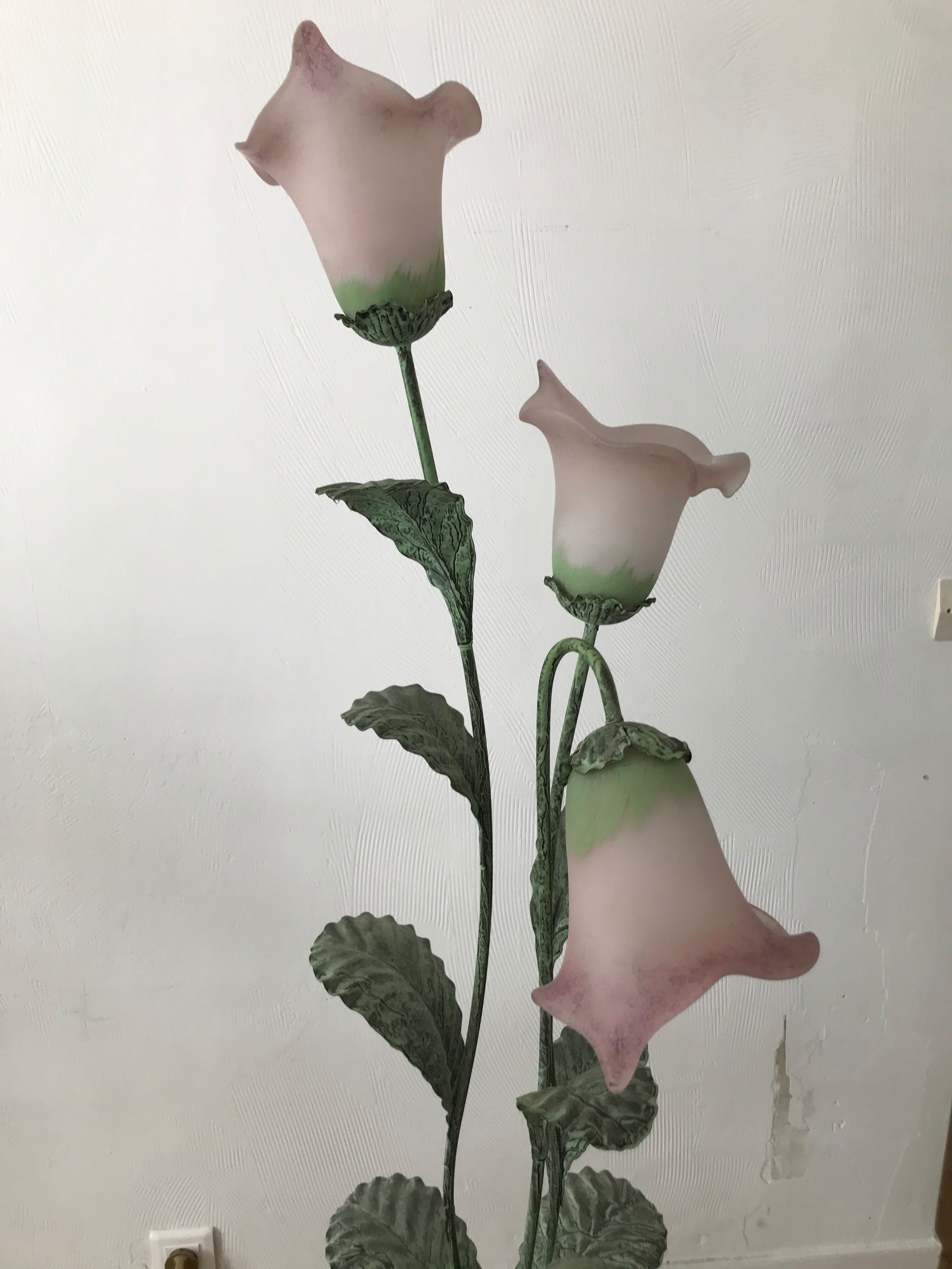 "Flower" metal lamp and coloured glassware