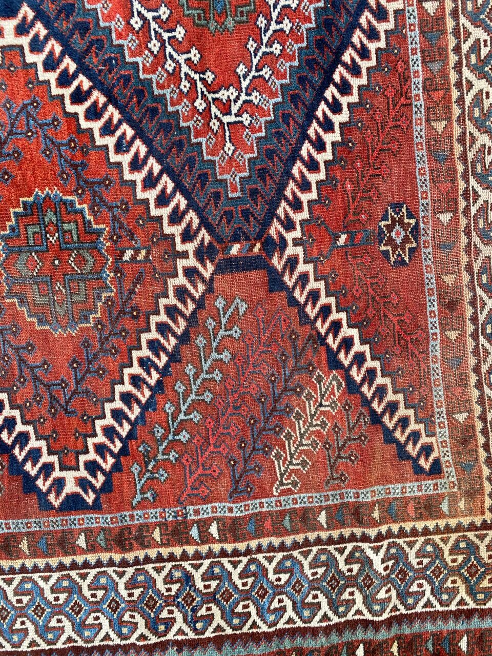 Persian carpet of ghashghai 218x310 cm
