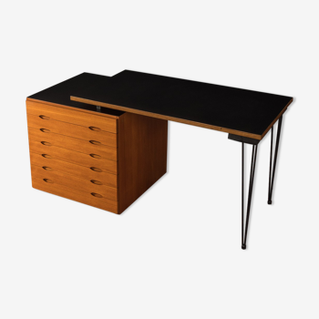 Bureau des années 1960