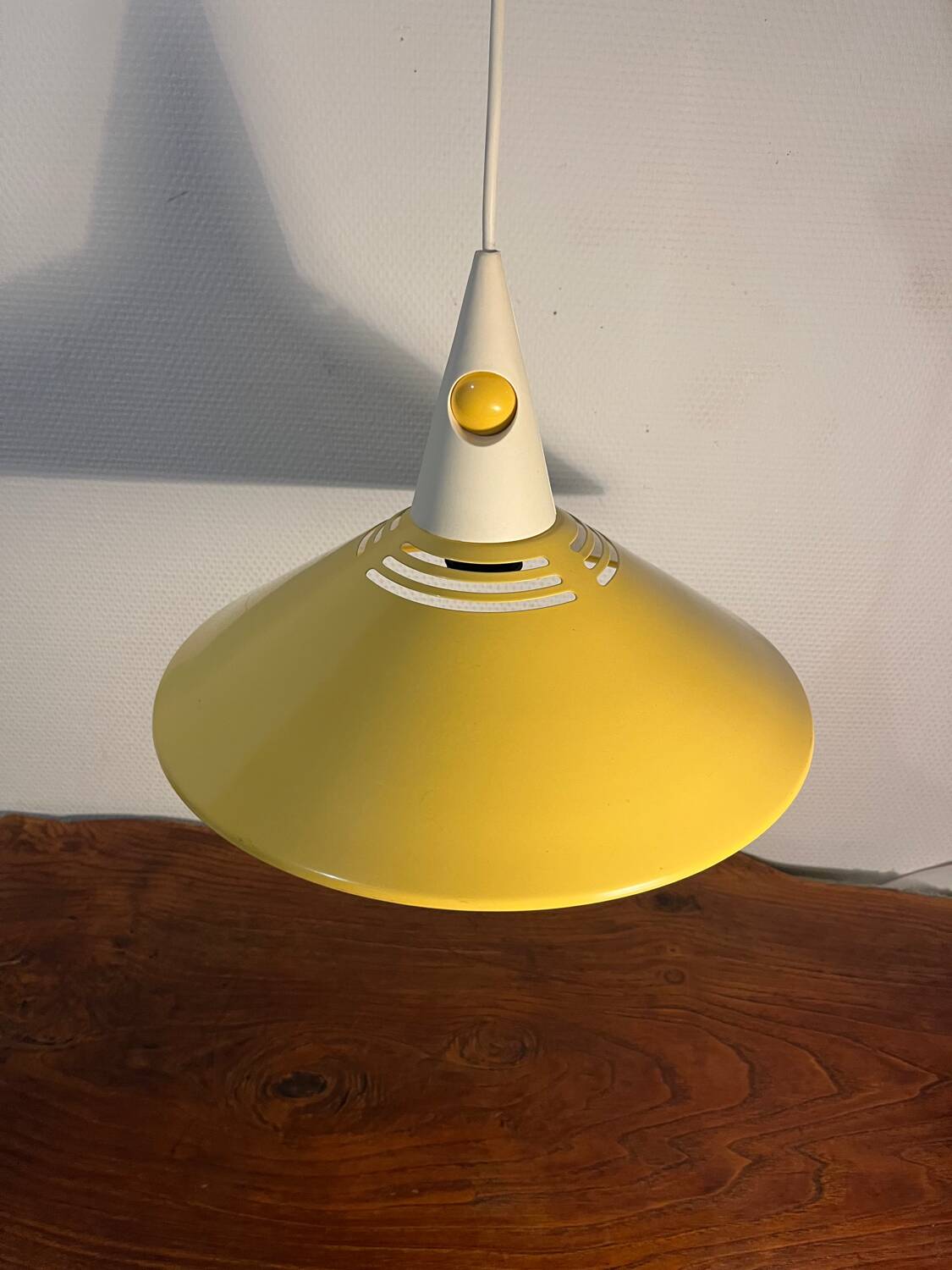 Memphis style metal pendant light from the 80s