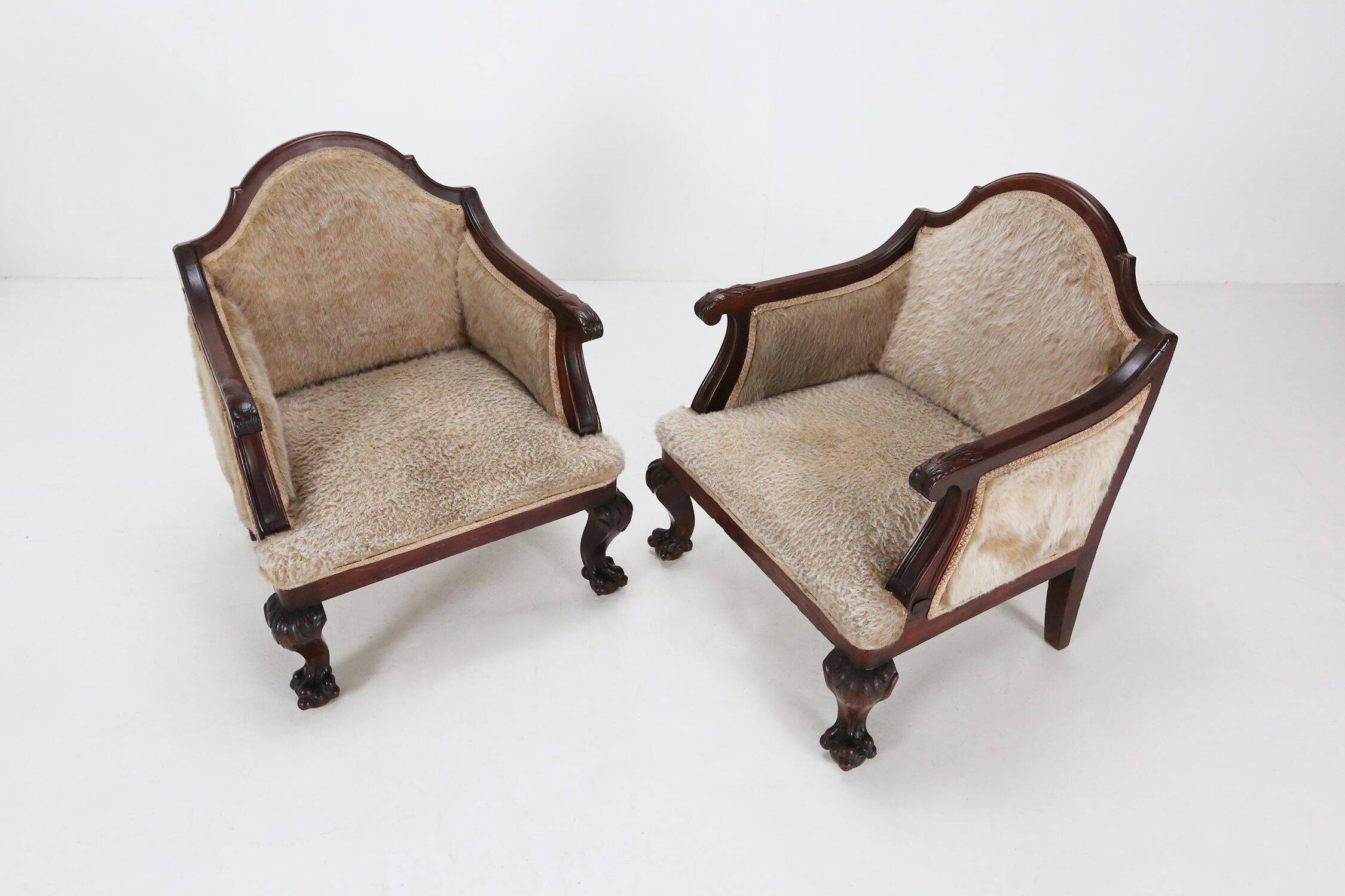 Set early Empire solid mahogany wood and sheepskin armchairs, 1820s