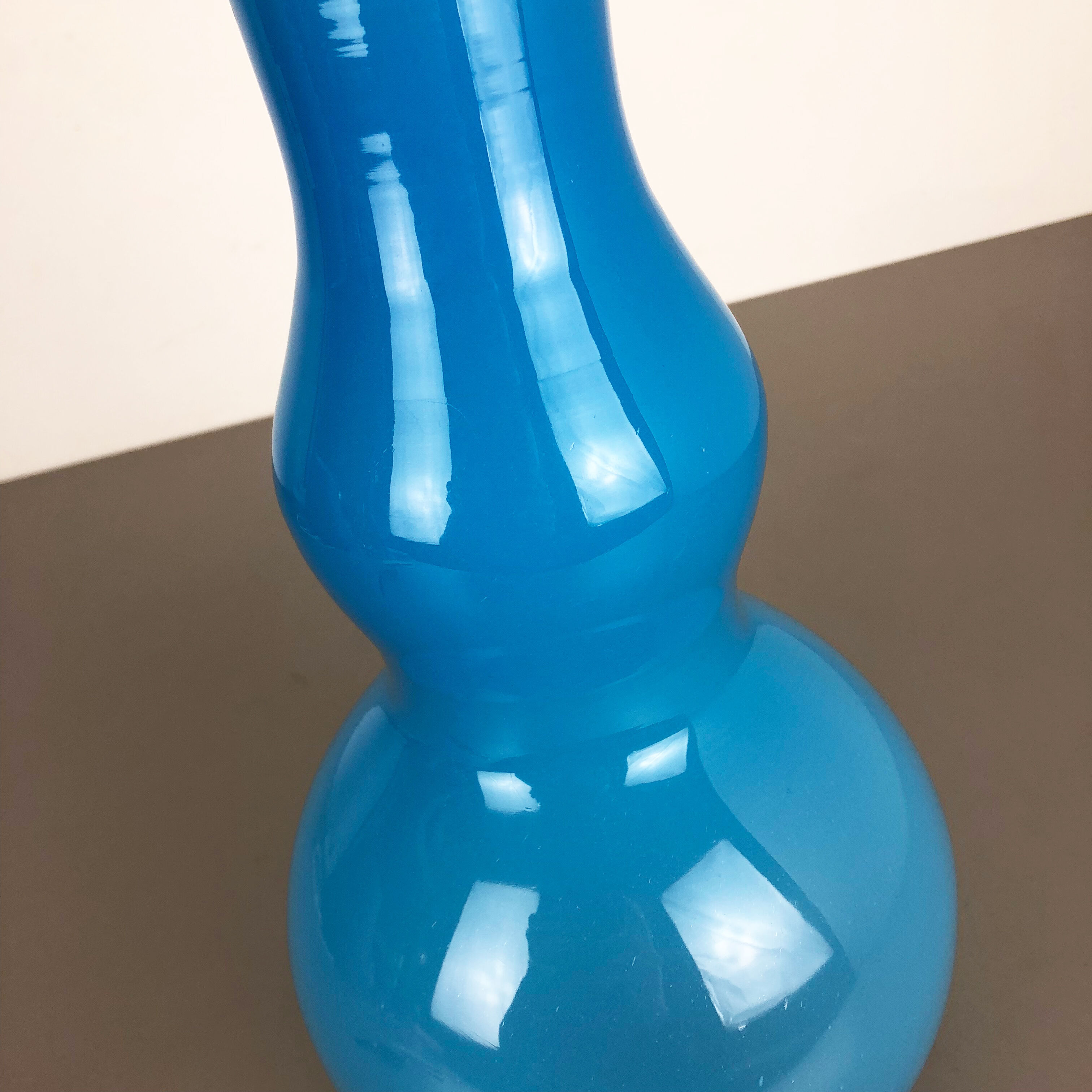 Opaline Murano glass table desk light made by Cenedese Vetri Italy, 1960s