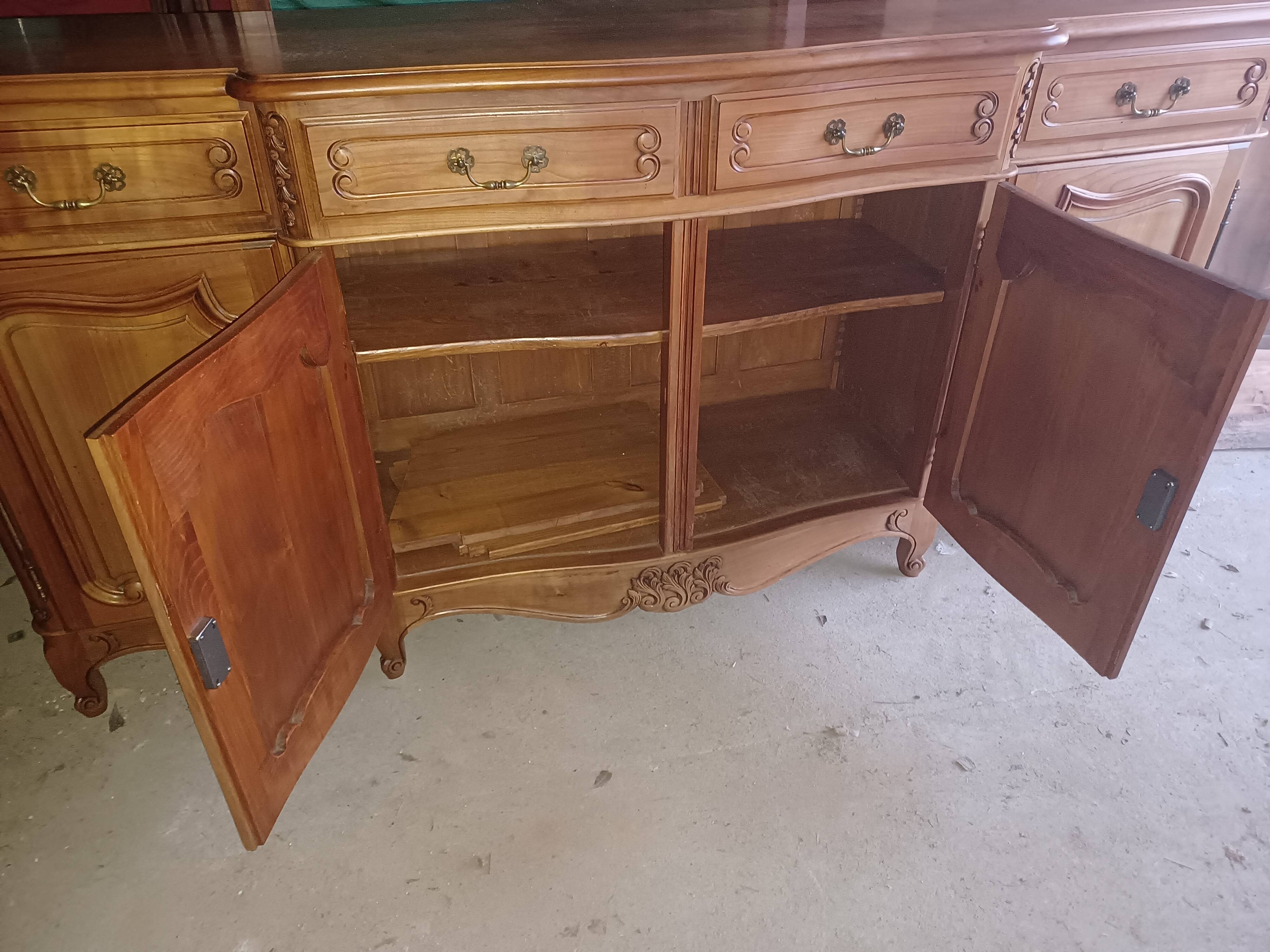 Sideboard