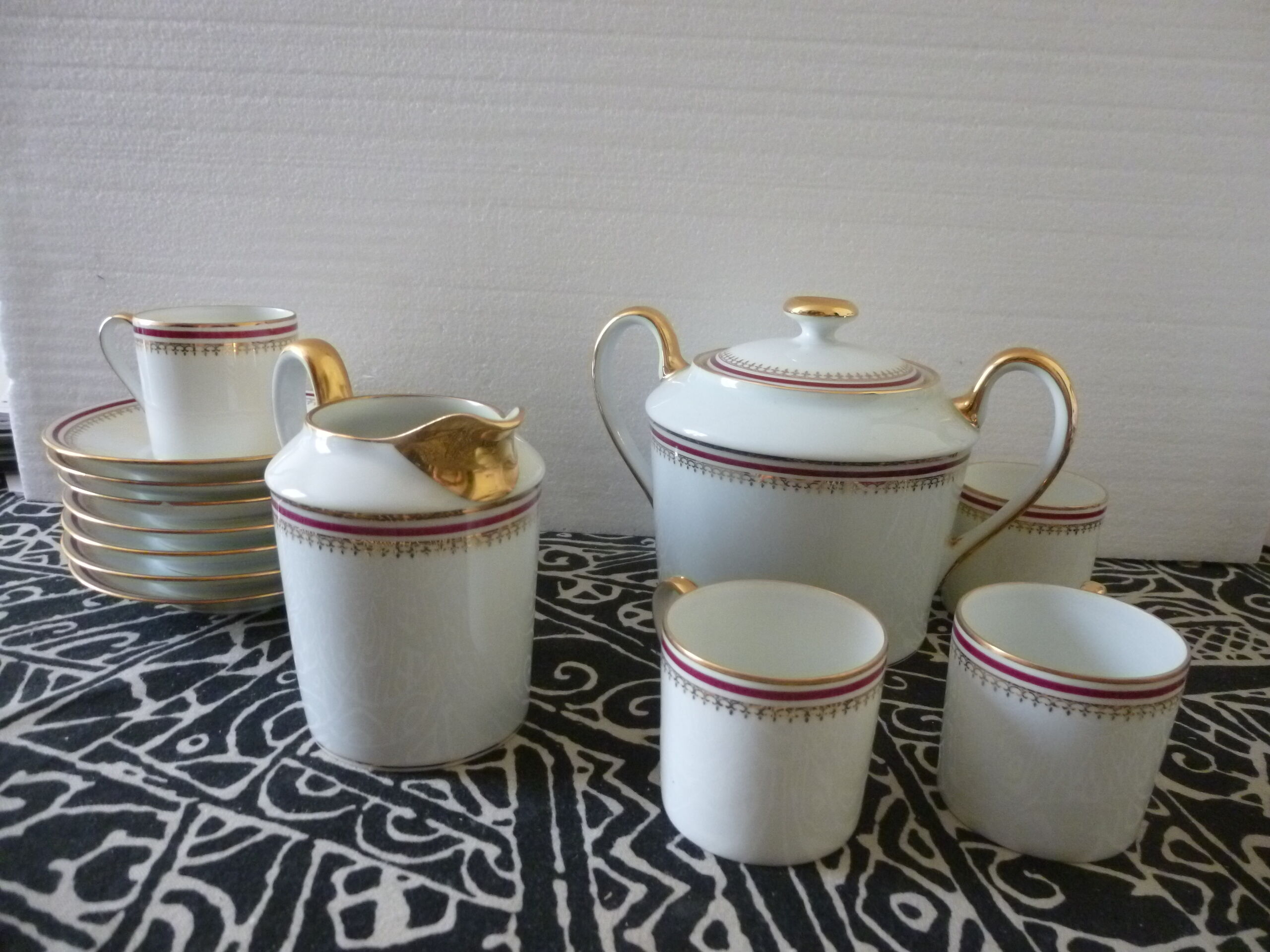 Porcelain coffee service