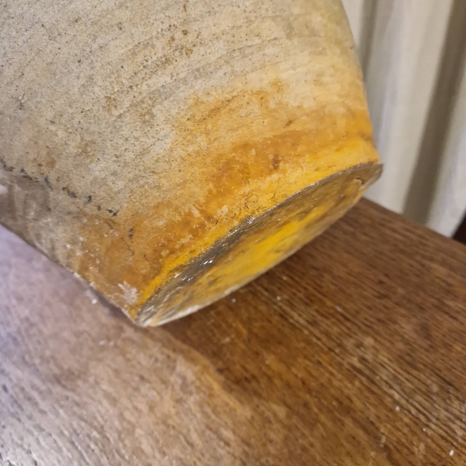 Old stoneware jar 19th century oil campaign