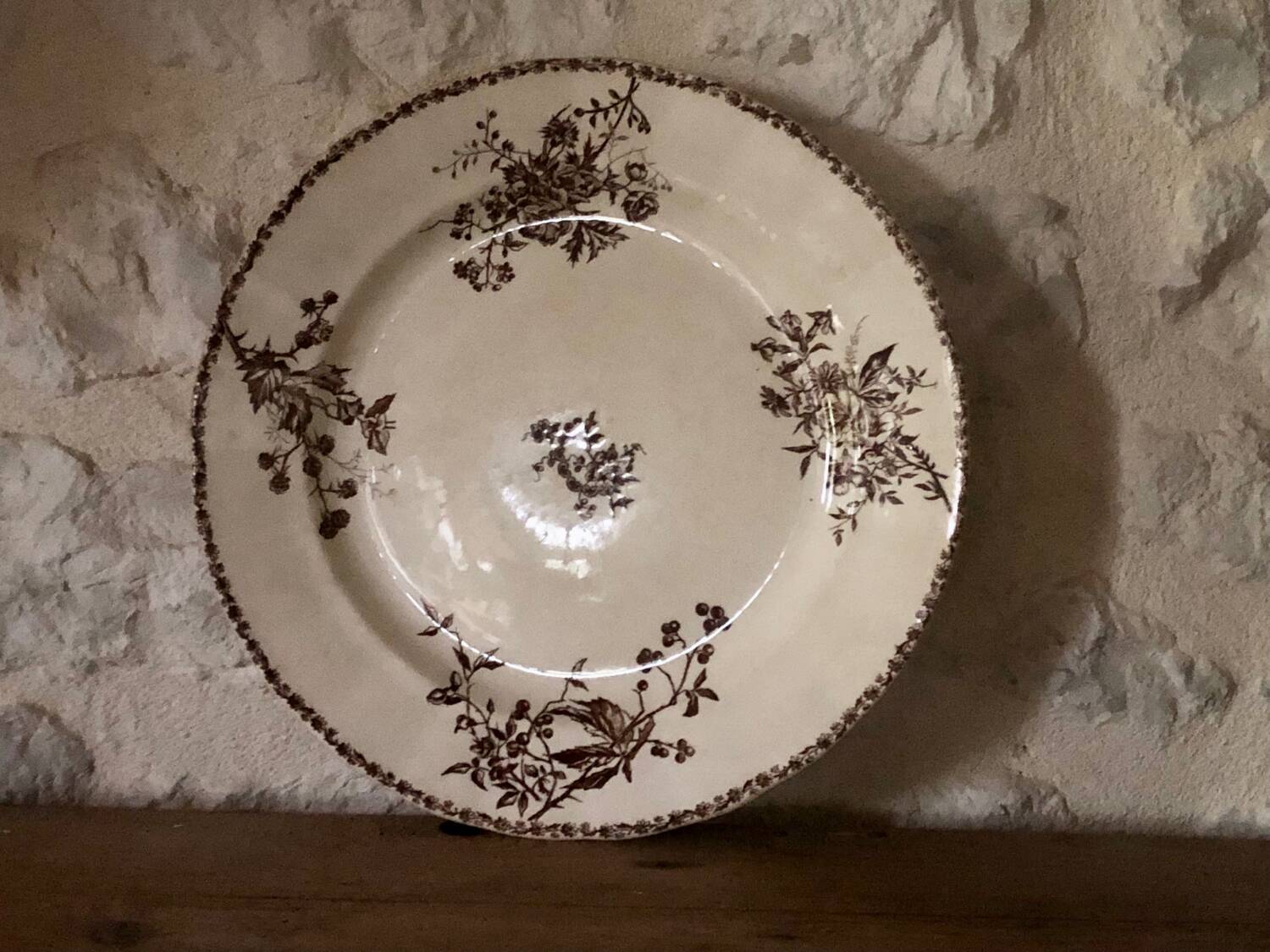 "Moscow" dish, Choisy Le Roi, ironstone